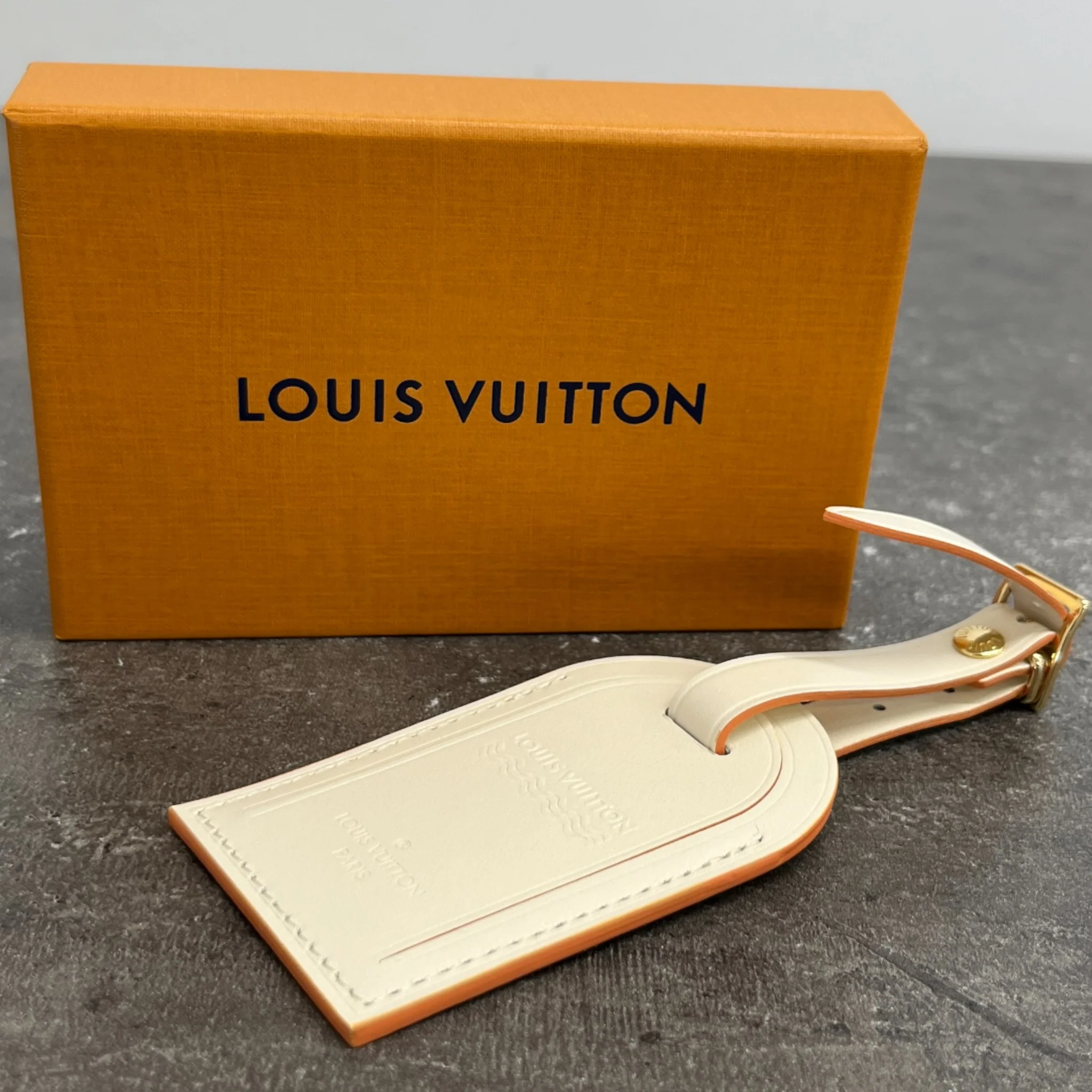 Embossed Logo Luggage Tag Cream - Image 5
