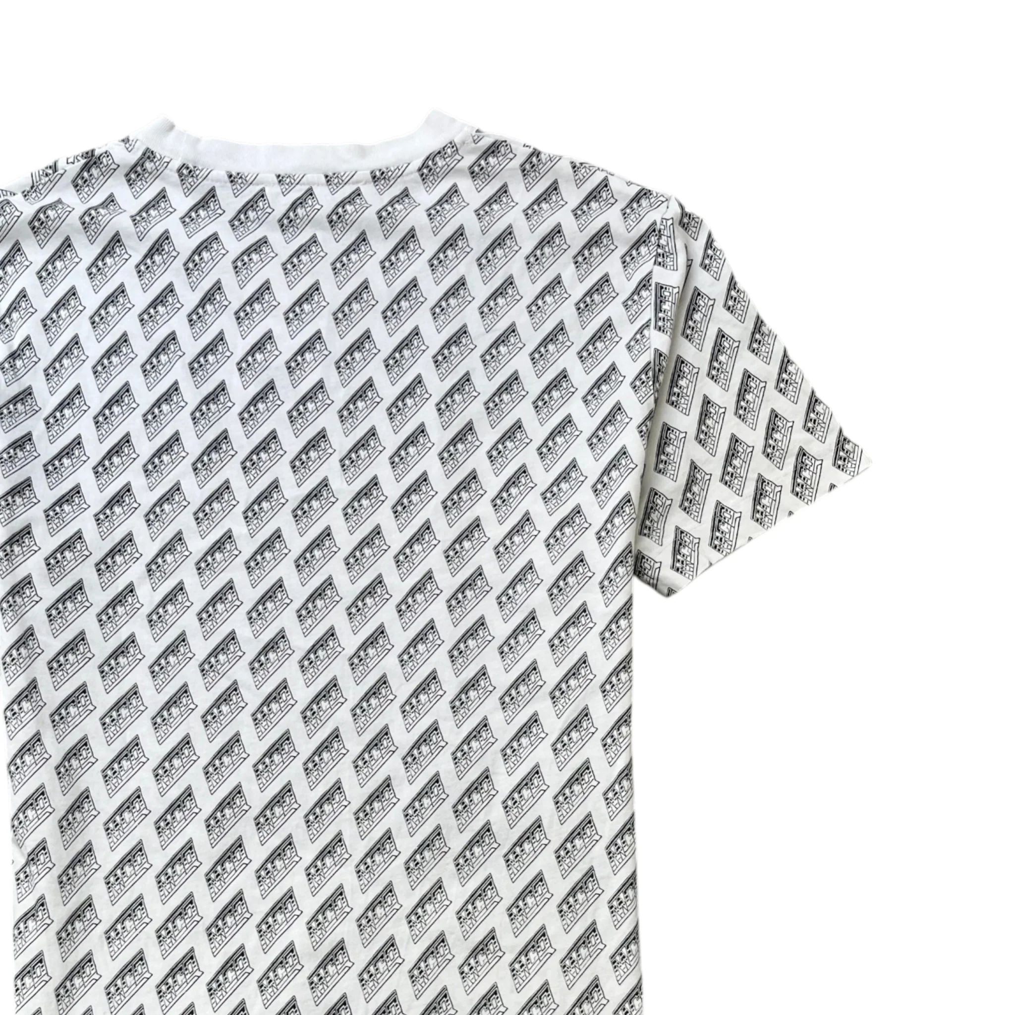 Men's All Over Logo T-Shirt White Size M - Image 4