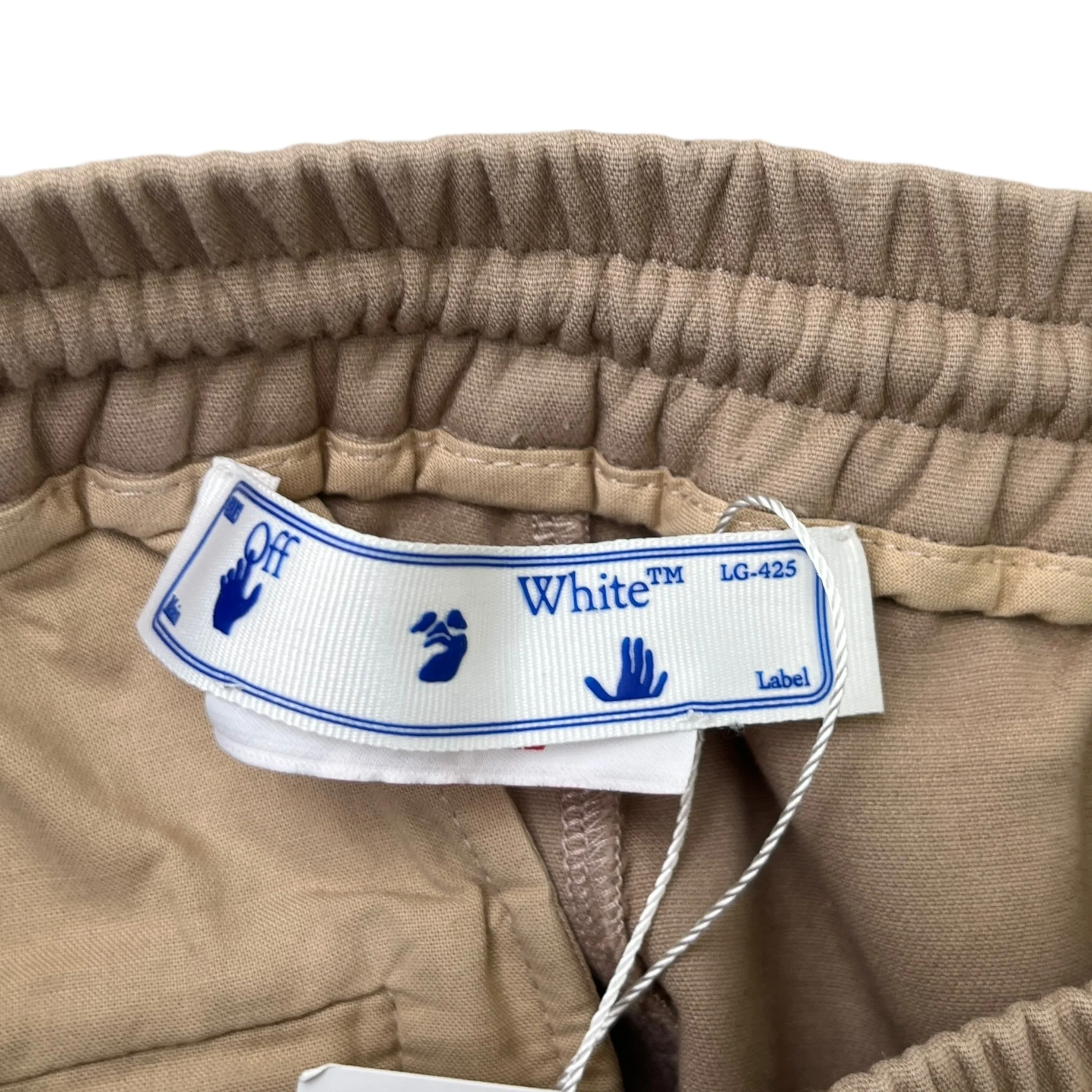 Men's Arrow Logo Shorts Beige Size S - Image 8