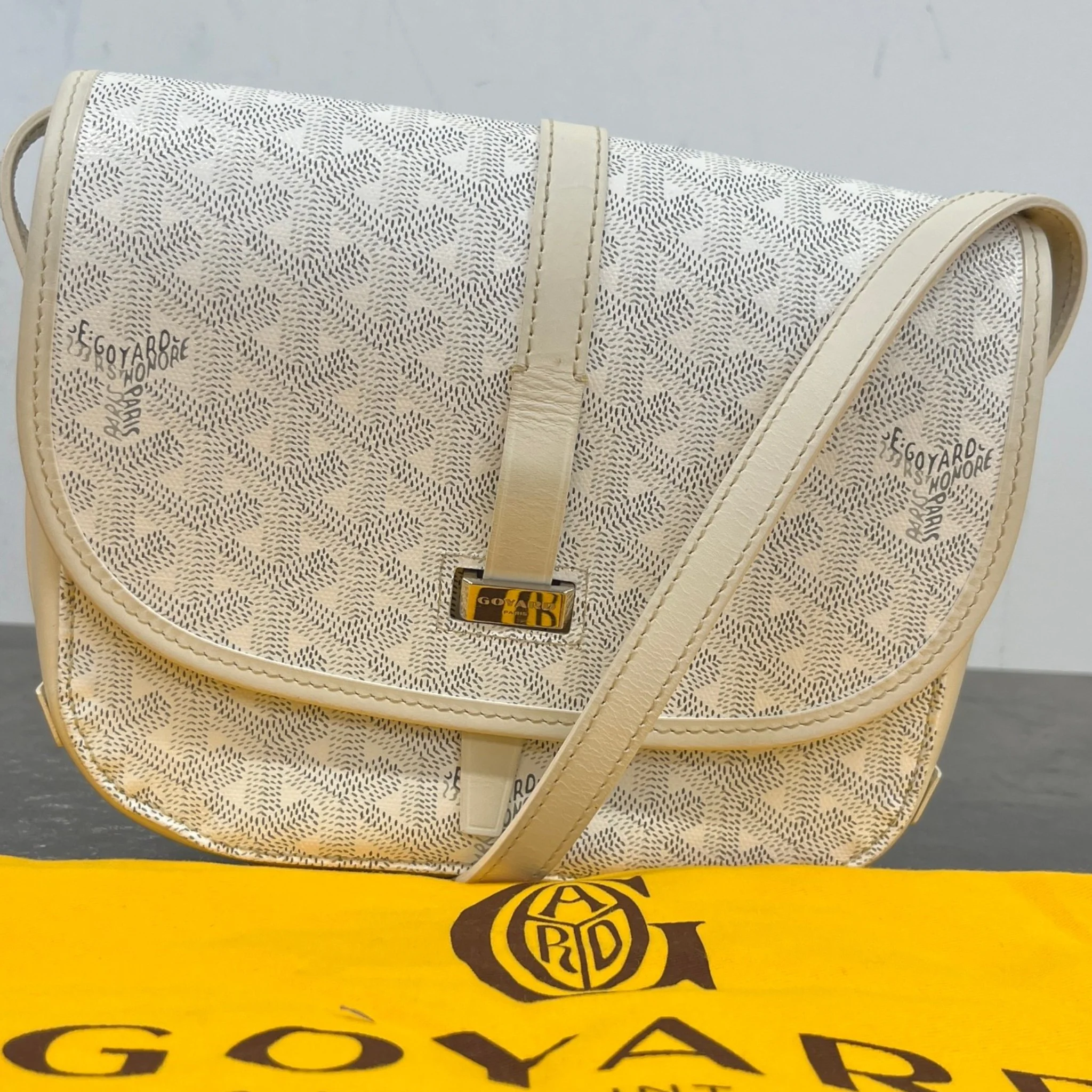 Men's Belvedere Pm Messenger Bag White - Image 13