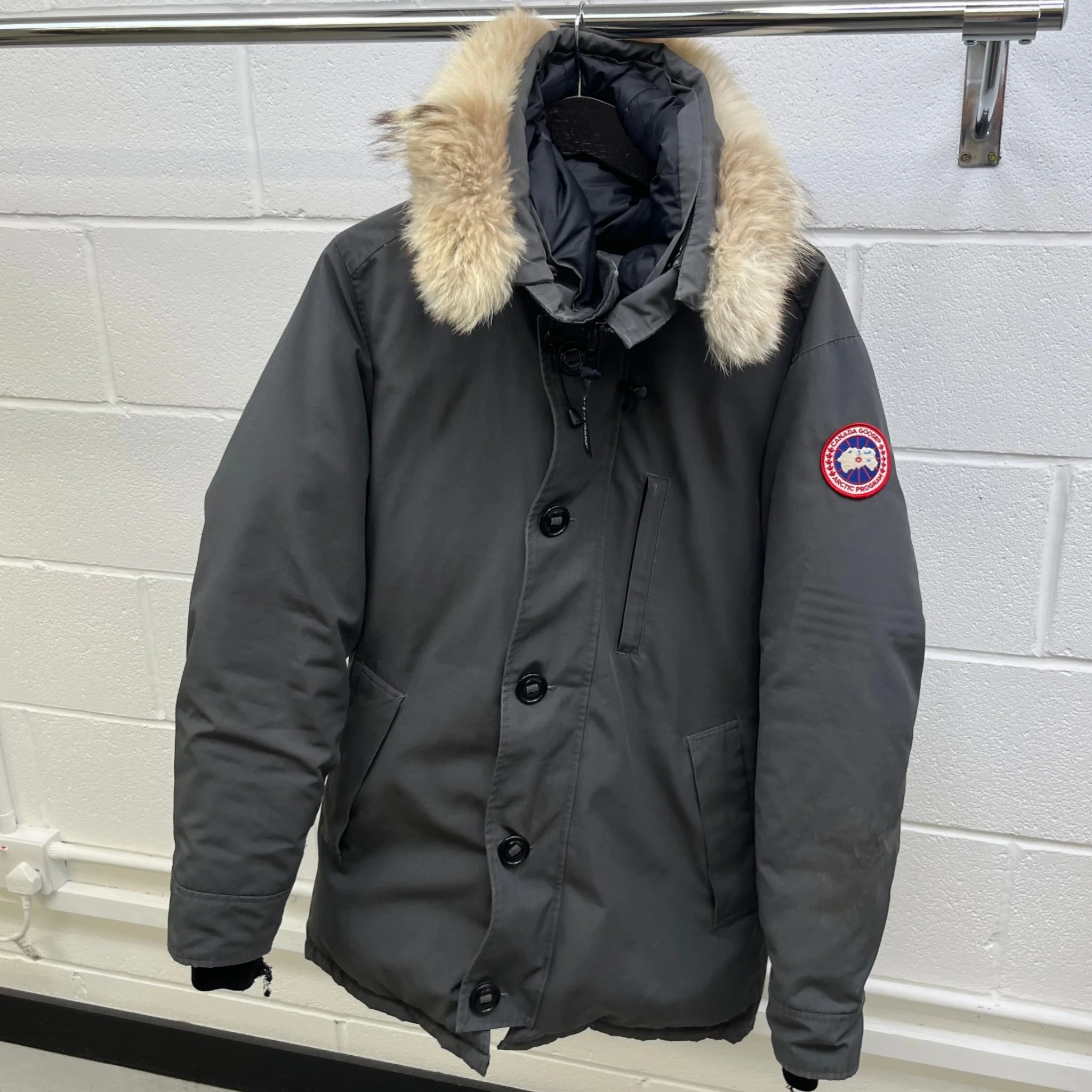 Men's Chateau Down Jacket Grey Size M - Image 8