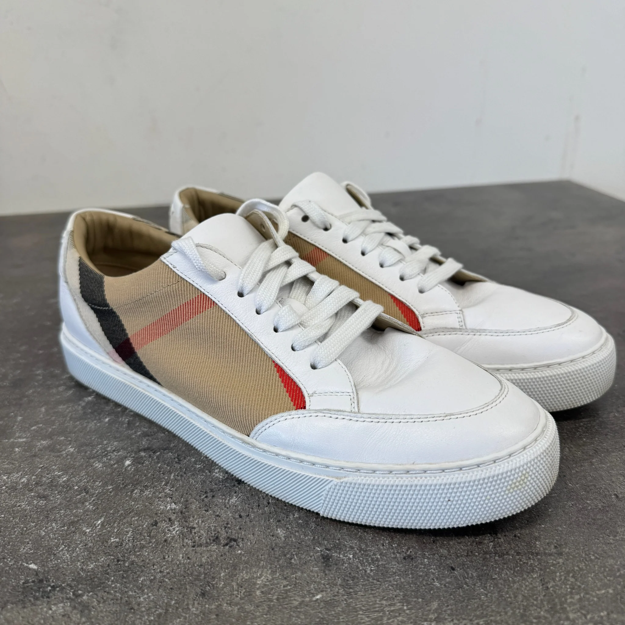 Men's Check Print Low Trainers White Size EU 39.5 / UK 5.5 - Image 11