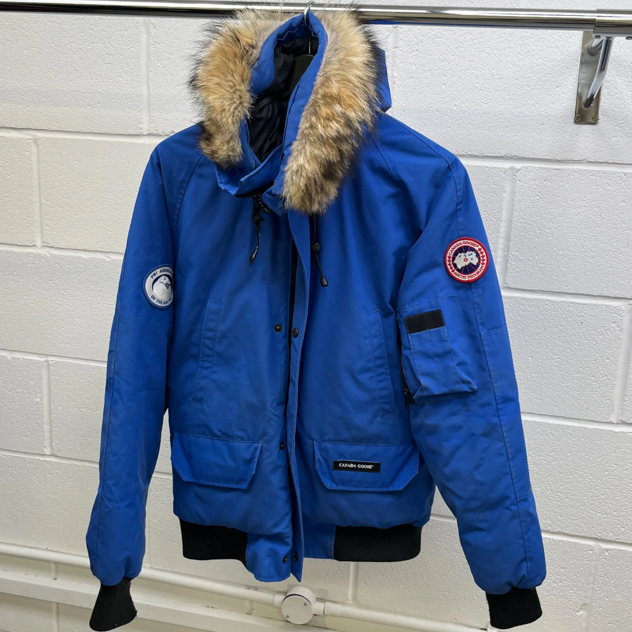 Men's Chilliwack Bomber Down Jacket Blue Size S - Image 10