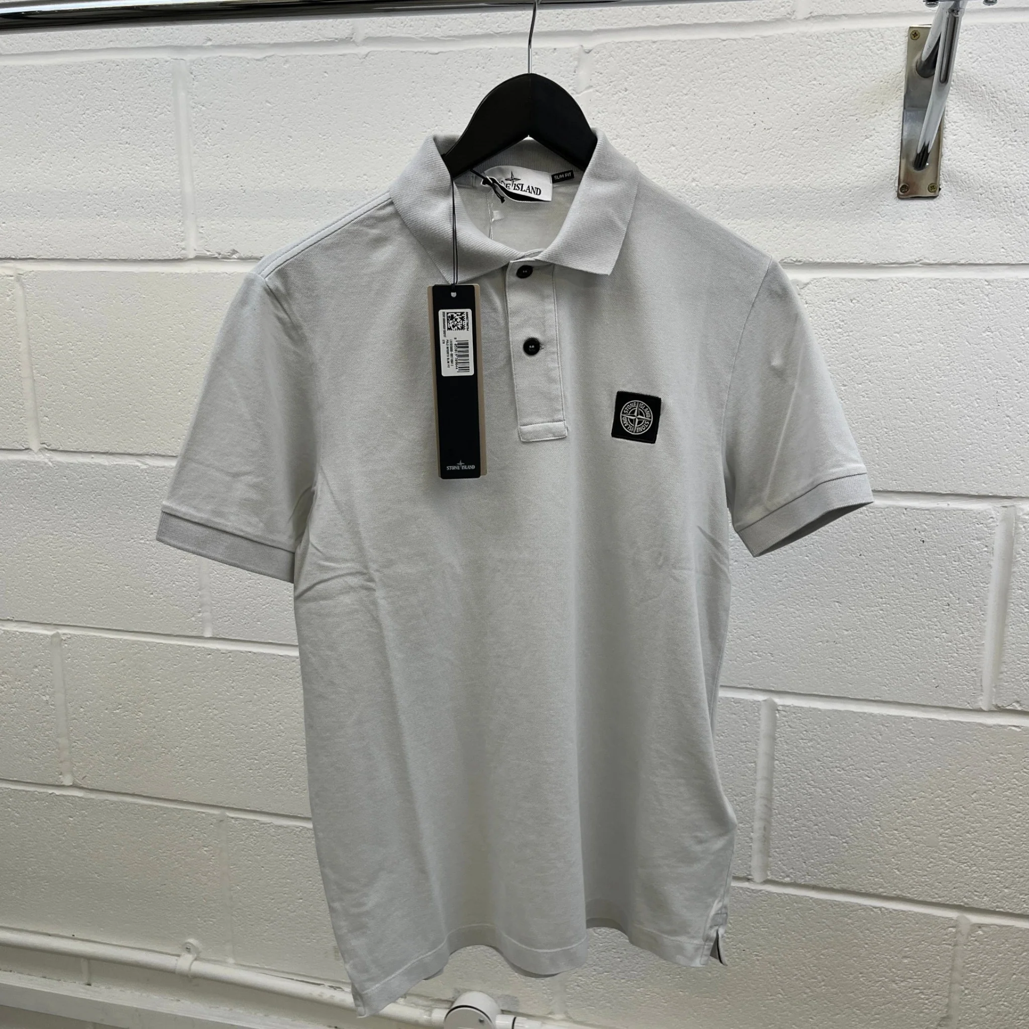 Men's Compass Logo Polo Shirt Grey Size M - Image 11