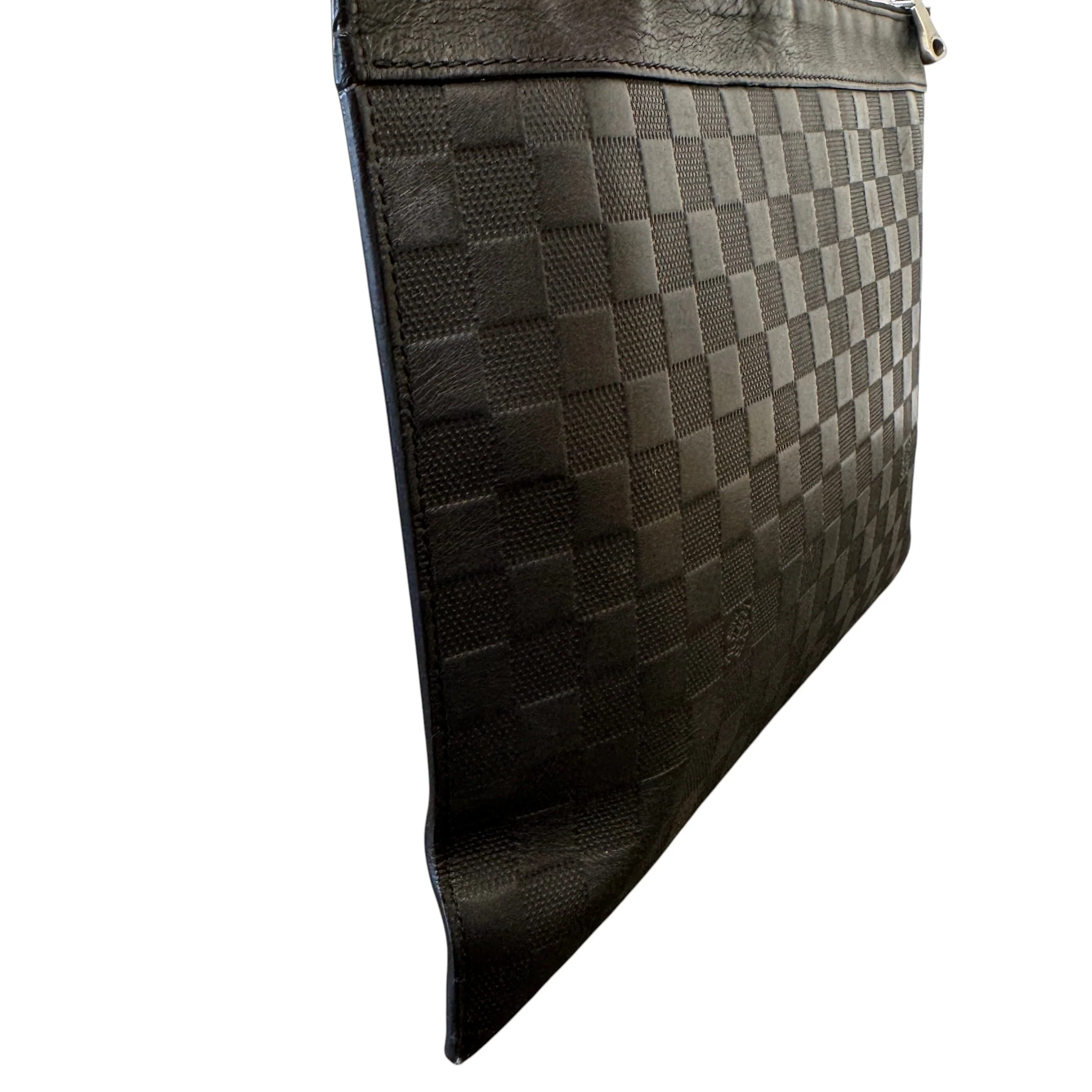 Men's Damier Discovery Pochette Pouch Black - Image 5