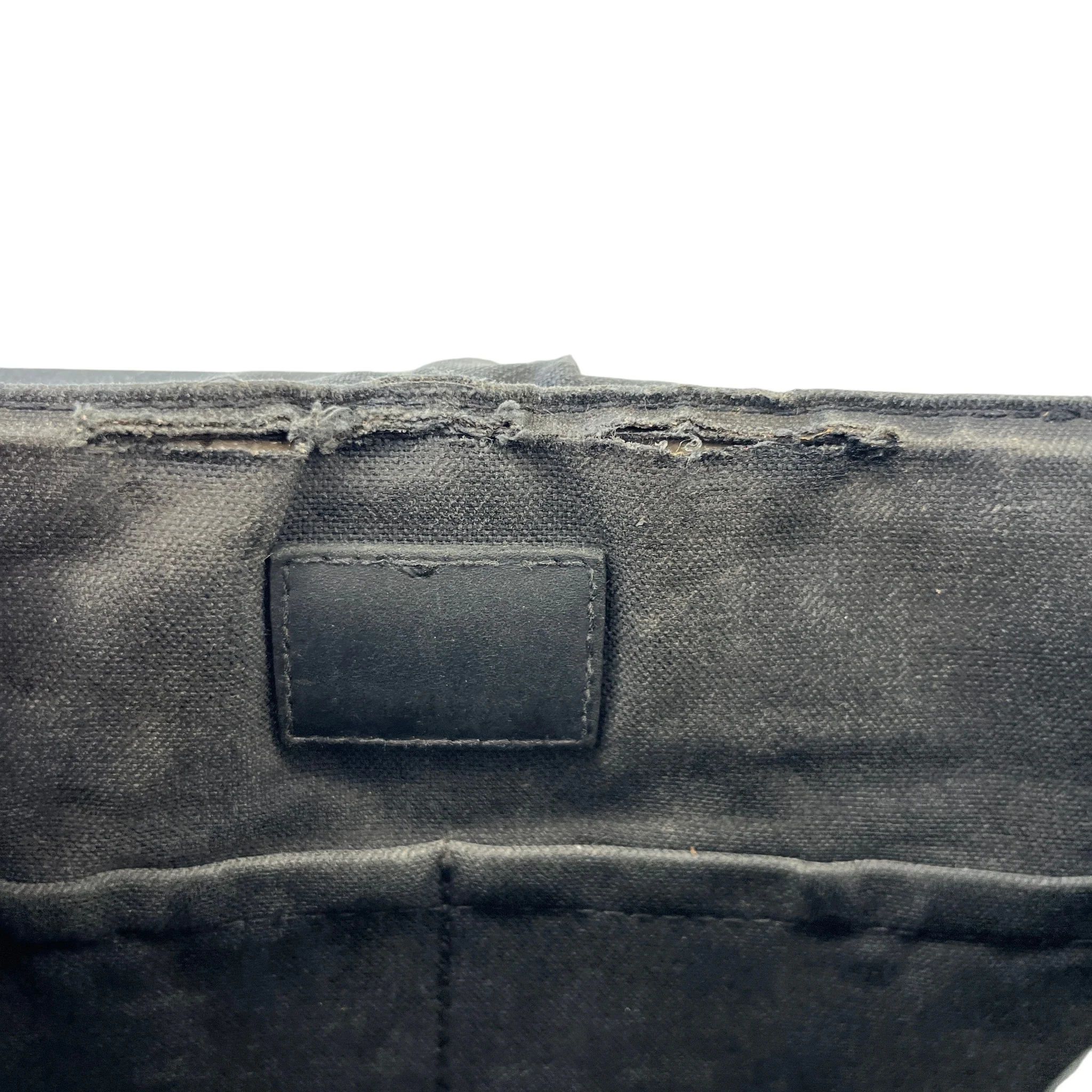 Men's Damier Graphite District Pm Messenger Bag Black - Image 10