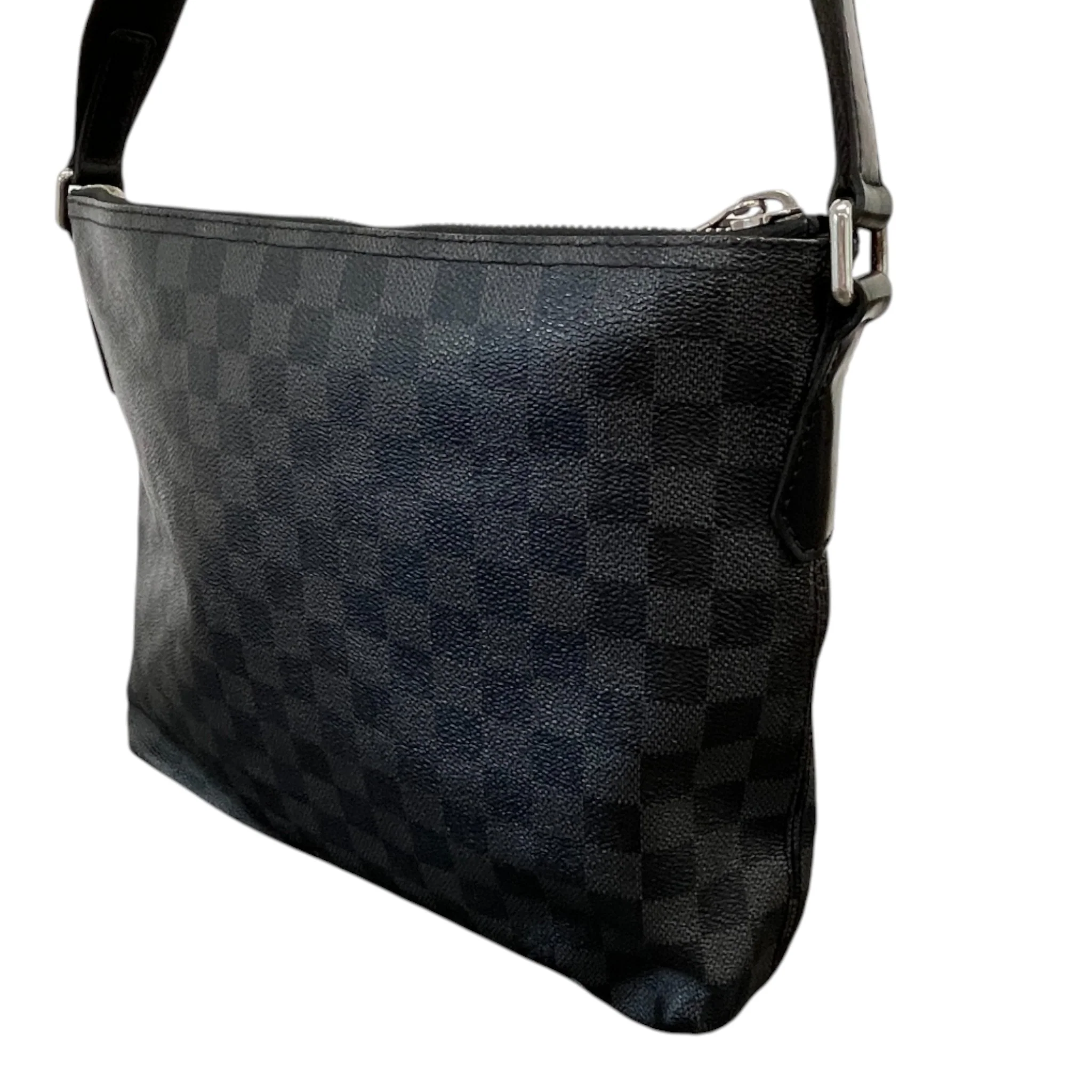 Men's Damier Graphite Mick Pm Messenger Bag Black - Image 8