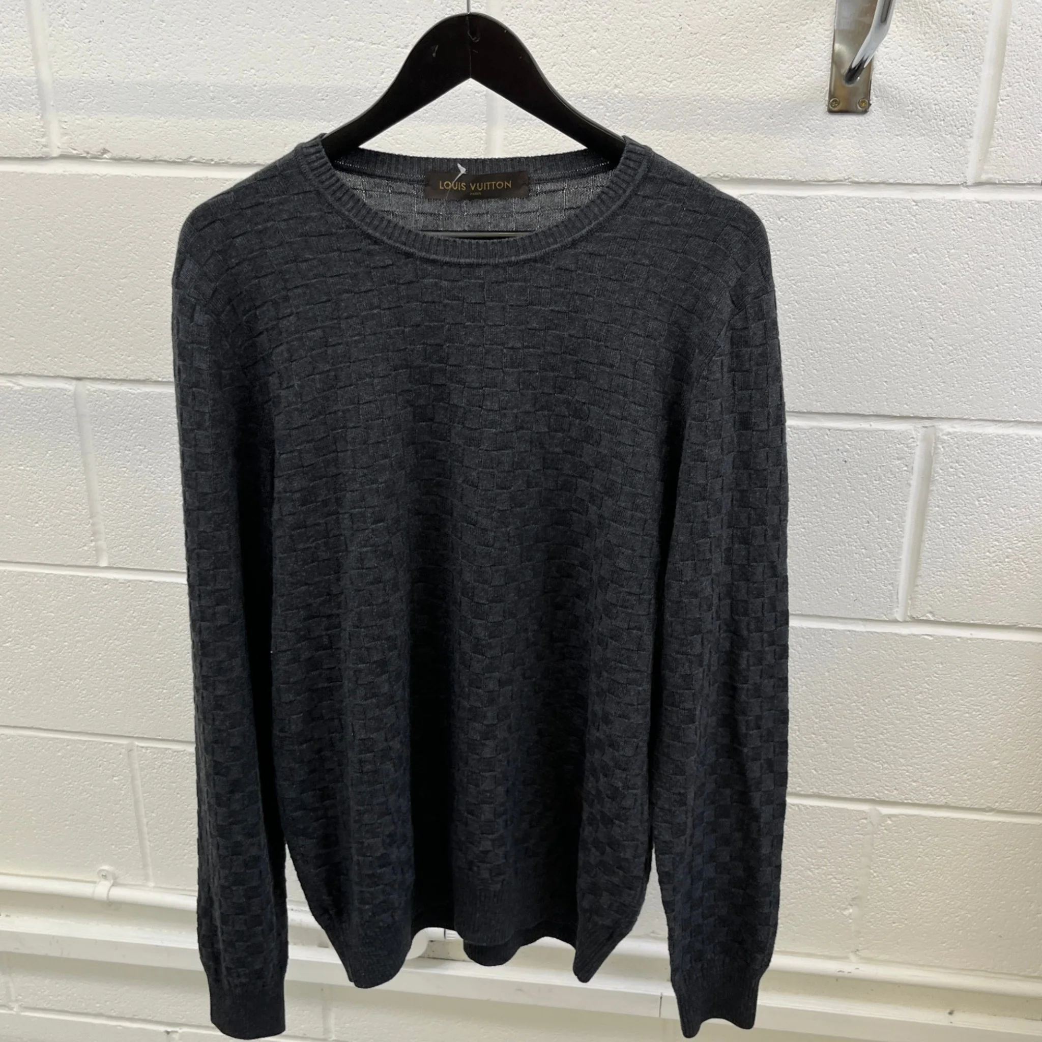Men's Damier Signature Crewneck Jumper Grey Size M - Image 8