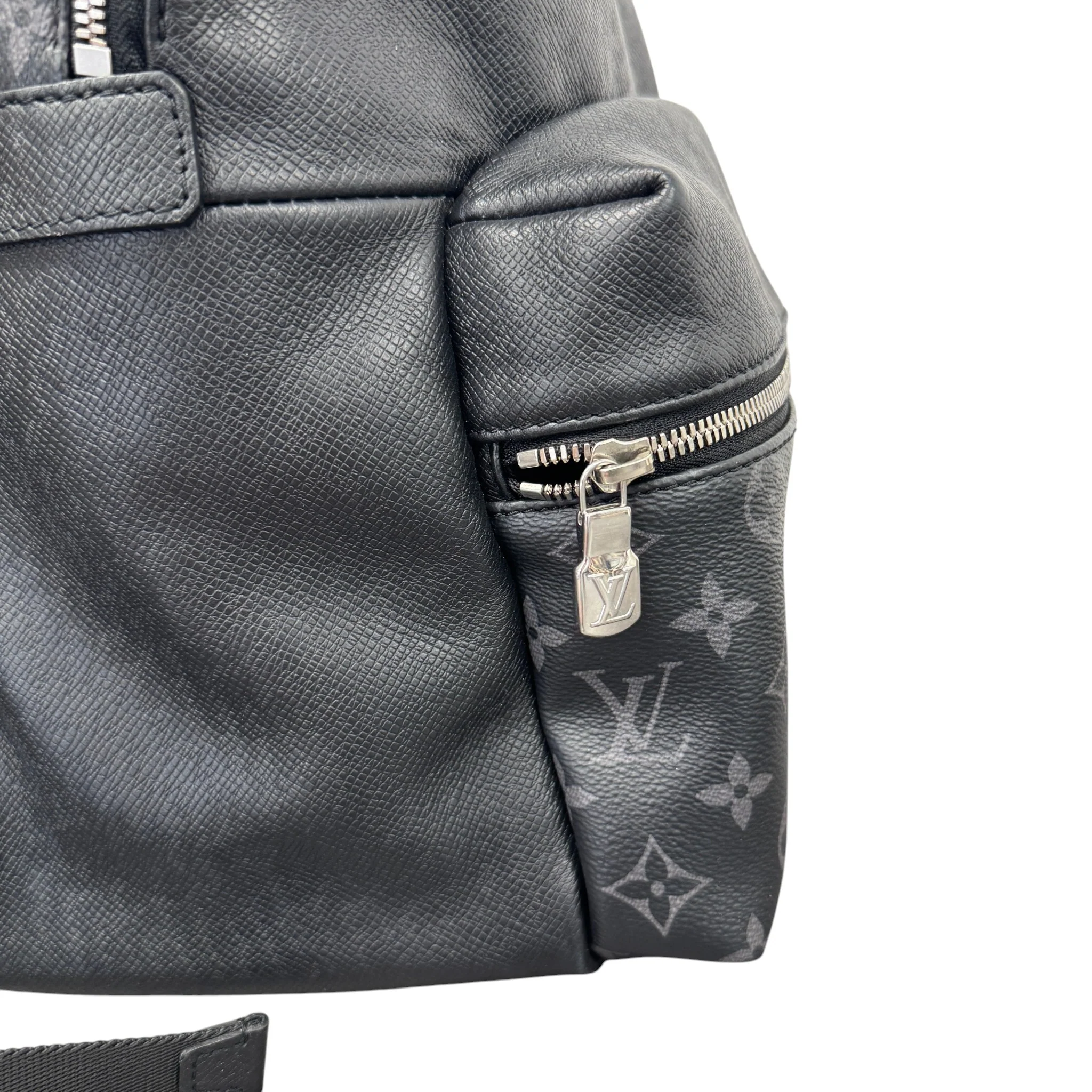 Men's Discovery Monogram Eclipse Taiga Backpack Black - Image 8