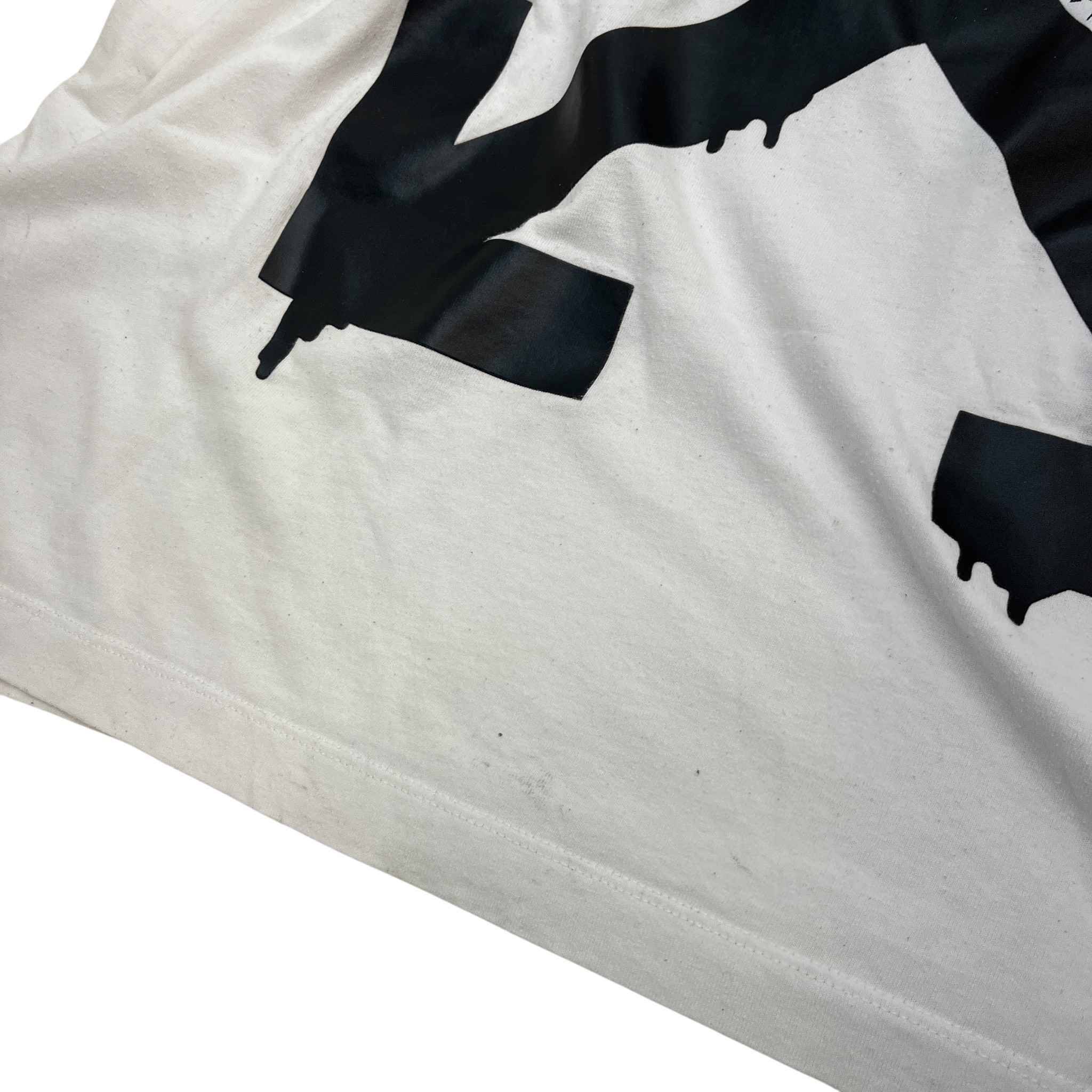Men's Dripping Arrows T-Shirt White Size XXS - Image 6