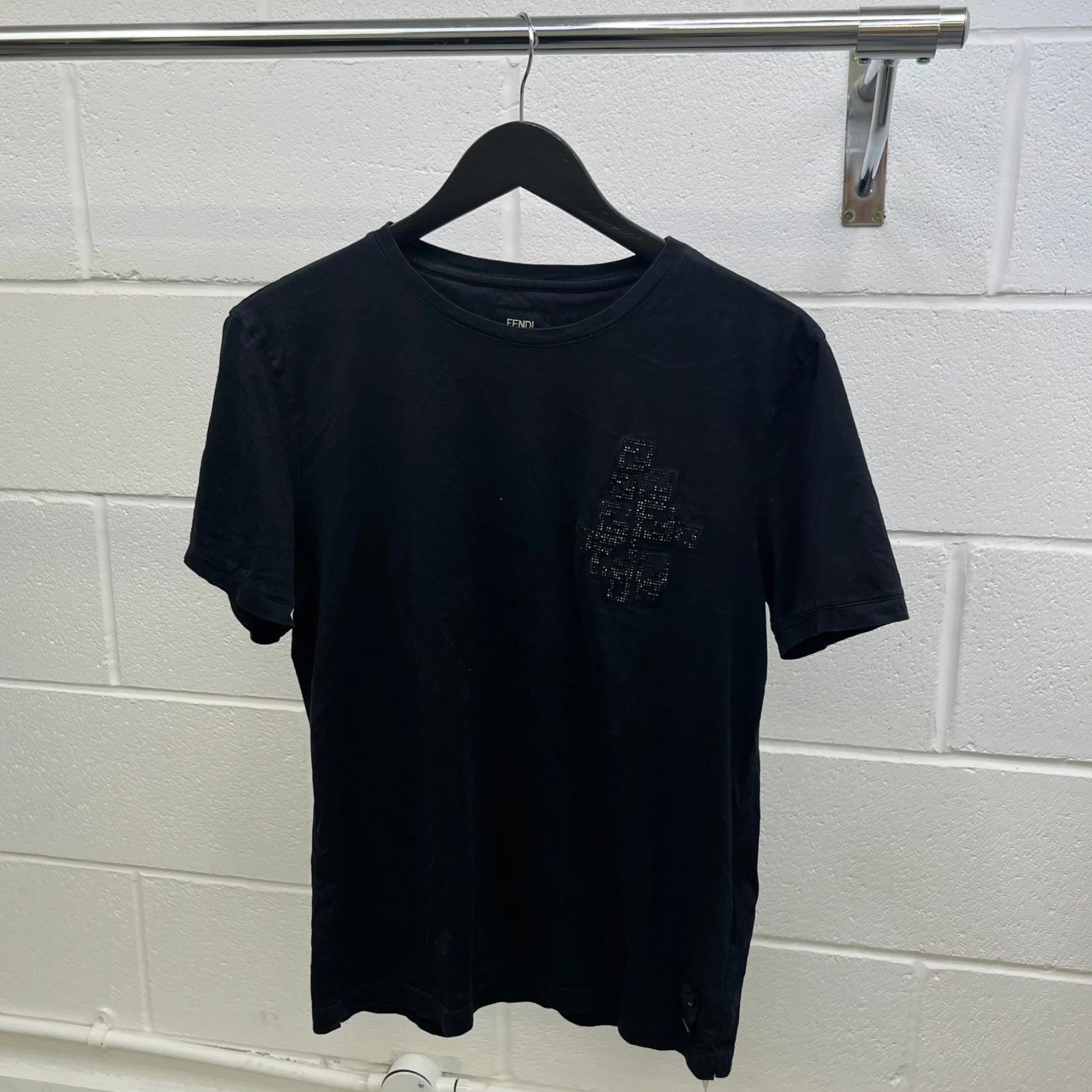 Men's Embellished Logo T-Shirt Black Size L - Image 9