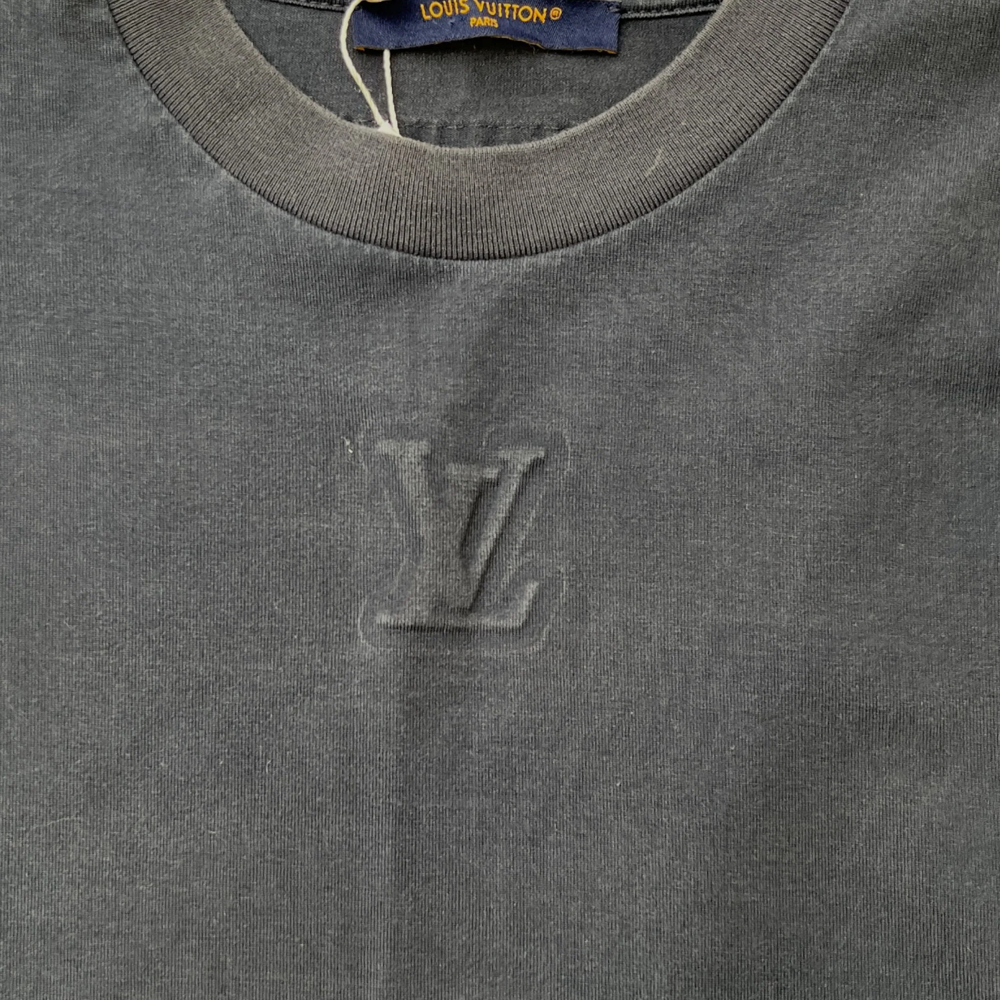 Men's Embossed Logo T-Shirt Navy Size XS - Image 5