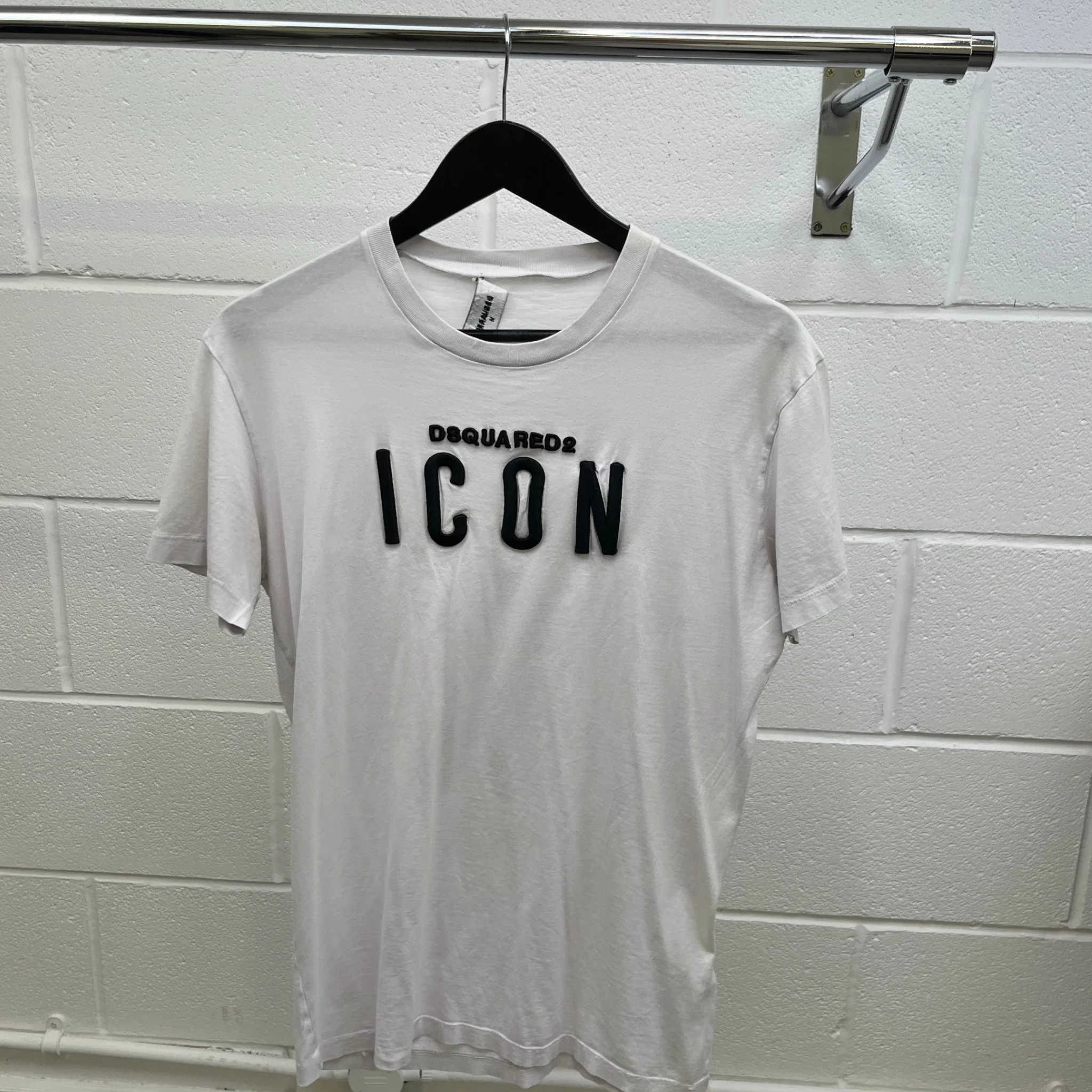 Men's Embossed Logo T-Shirt White Size M - Image 8