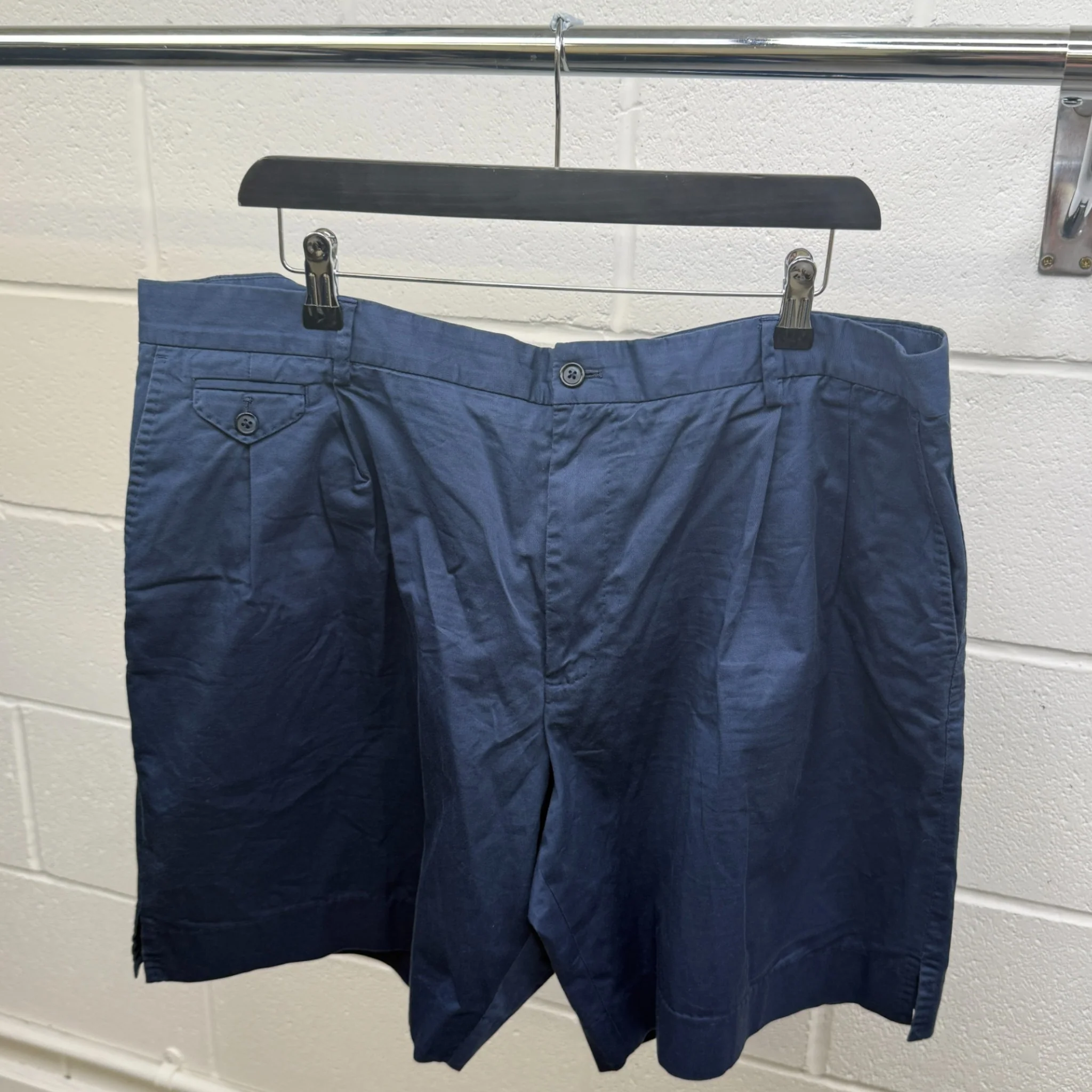 Men's Embroidered Logo Shorts Navy Size IT 60 / UK 44 - Image 6