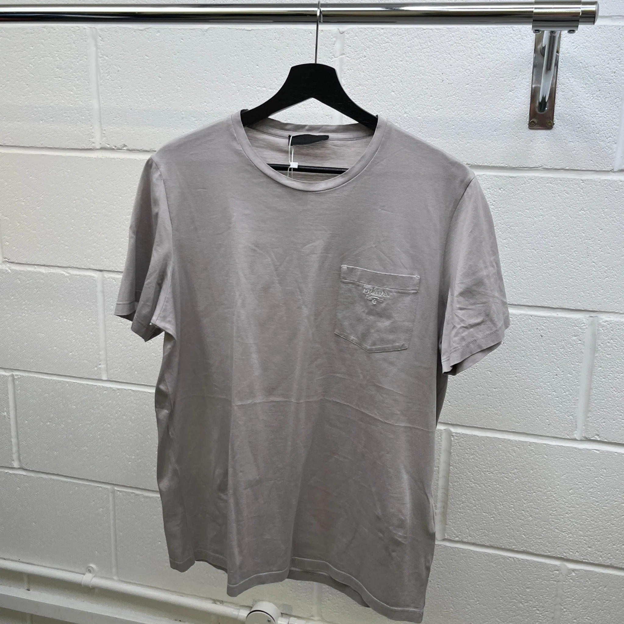 Men's Embroidered Logo T-Shirt Grey Size M - Image 8
