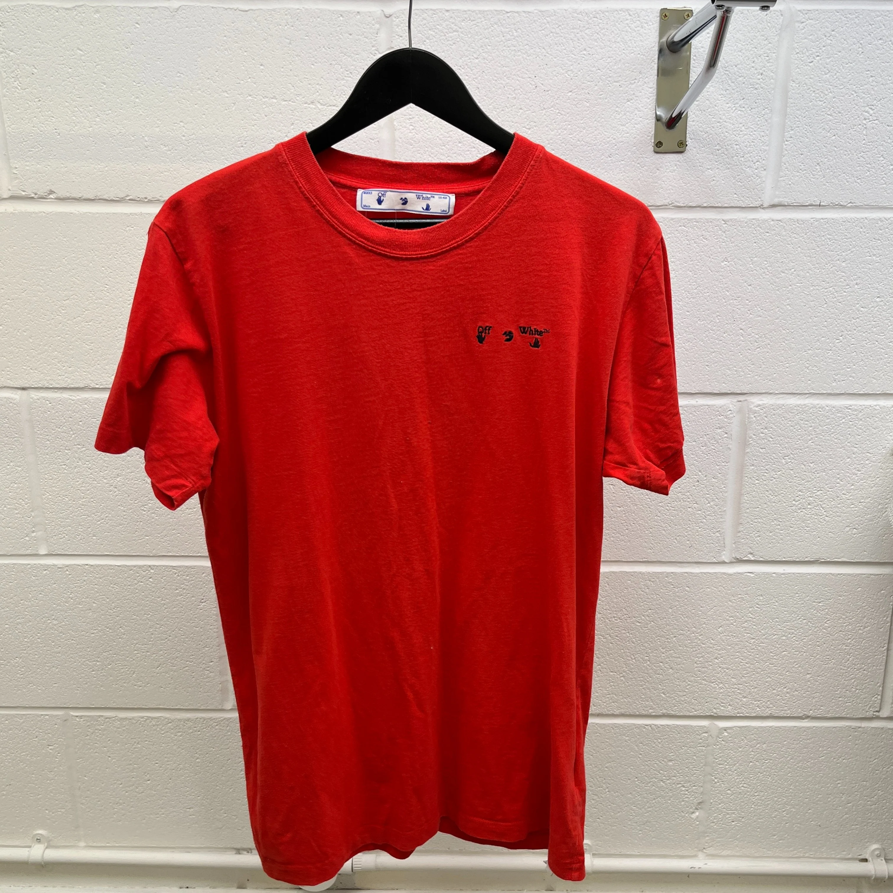 Men's Embroidered Logo T-Shirt Red Size M - Image 8
