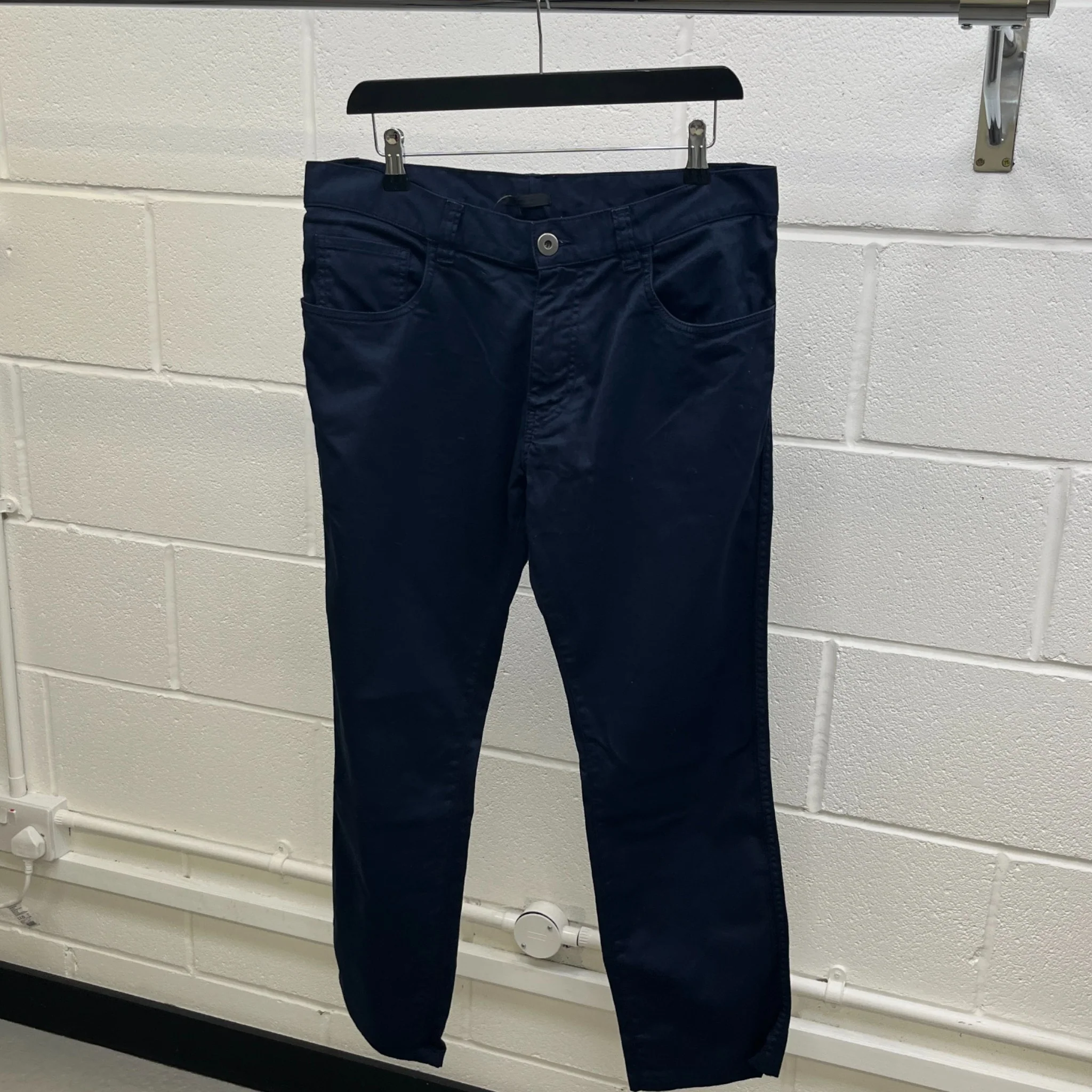 Men's Embroidered Logo Trousers Navy Size Waist 33" - Image 9