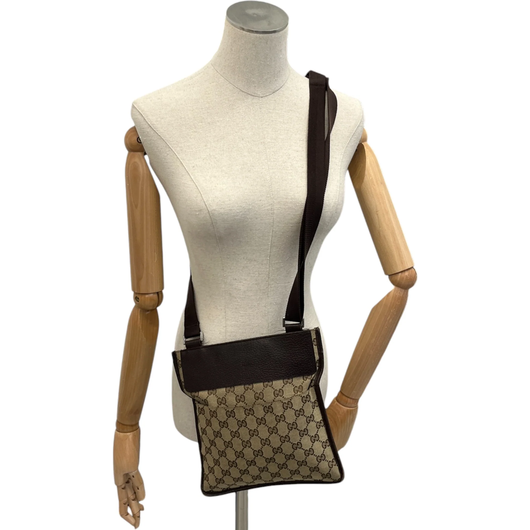Men's Gg Supreme Canvas Messenger Bag Brown - Image 2