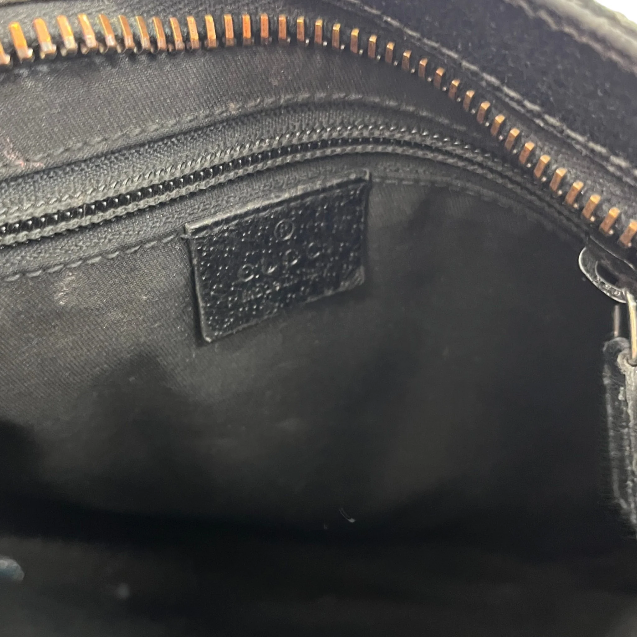 Men's Gg Supreme Crossbody Bag Black - Image 10