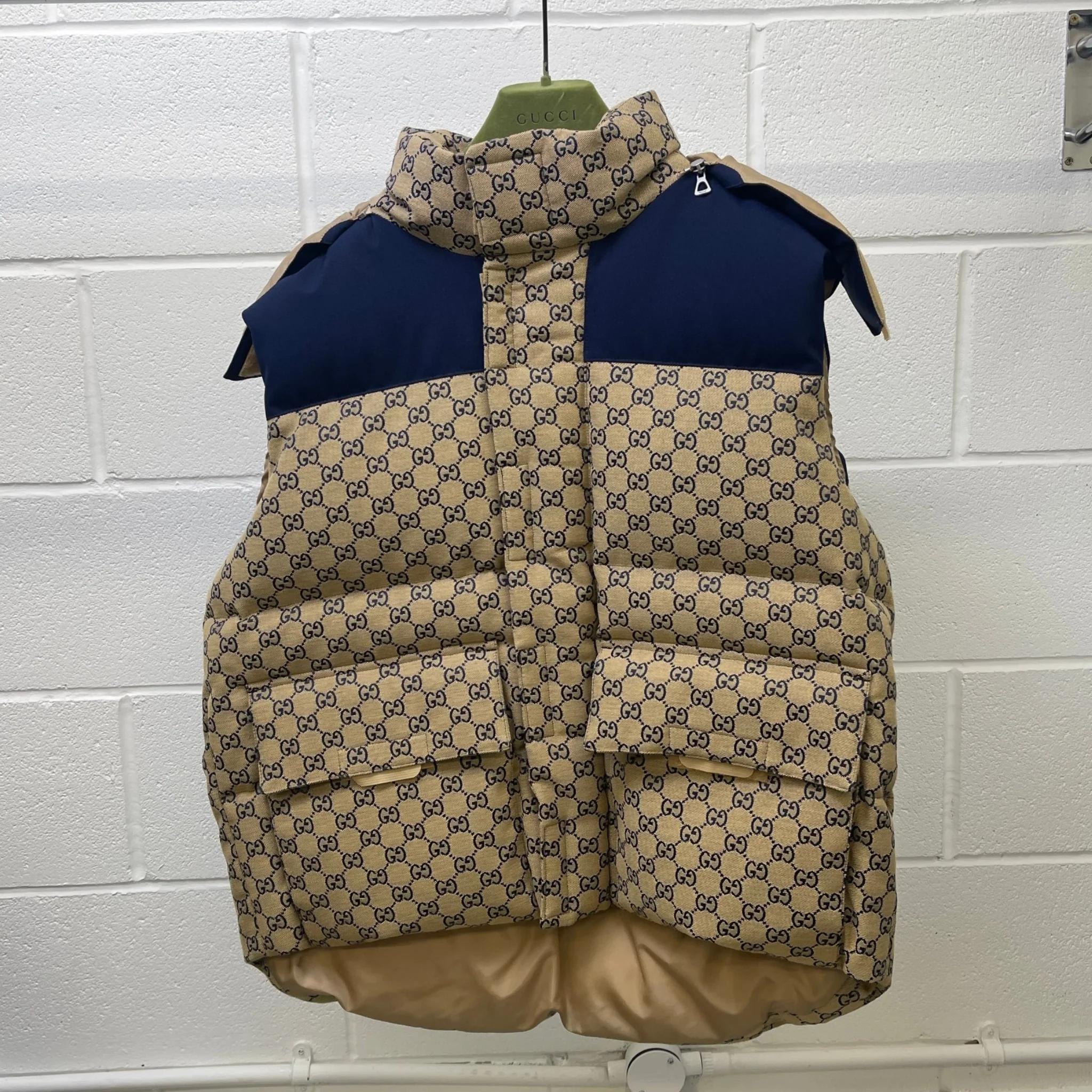 Men's Gg Supreme Detachable Hood Gilet Brown Size IT 48 / M - Image 8