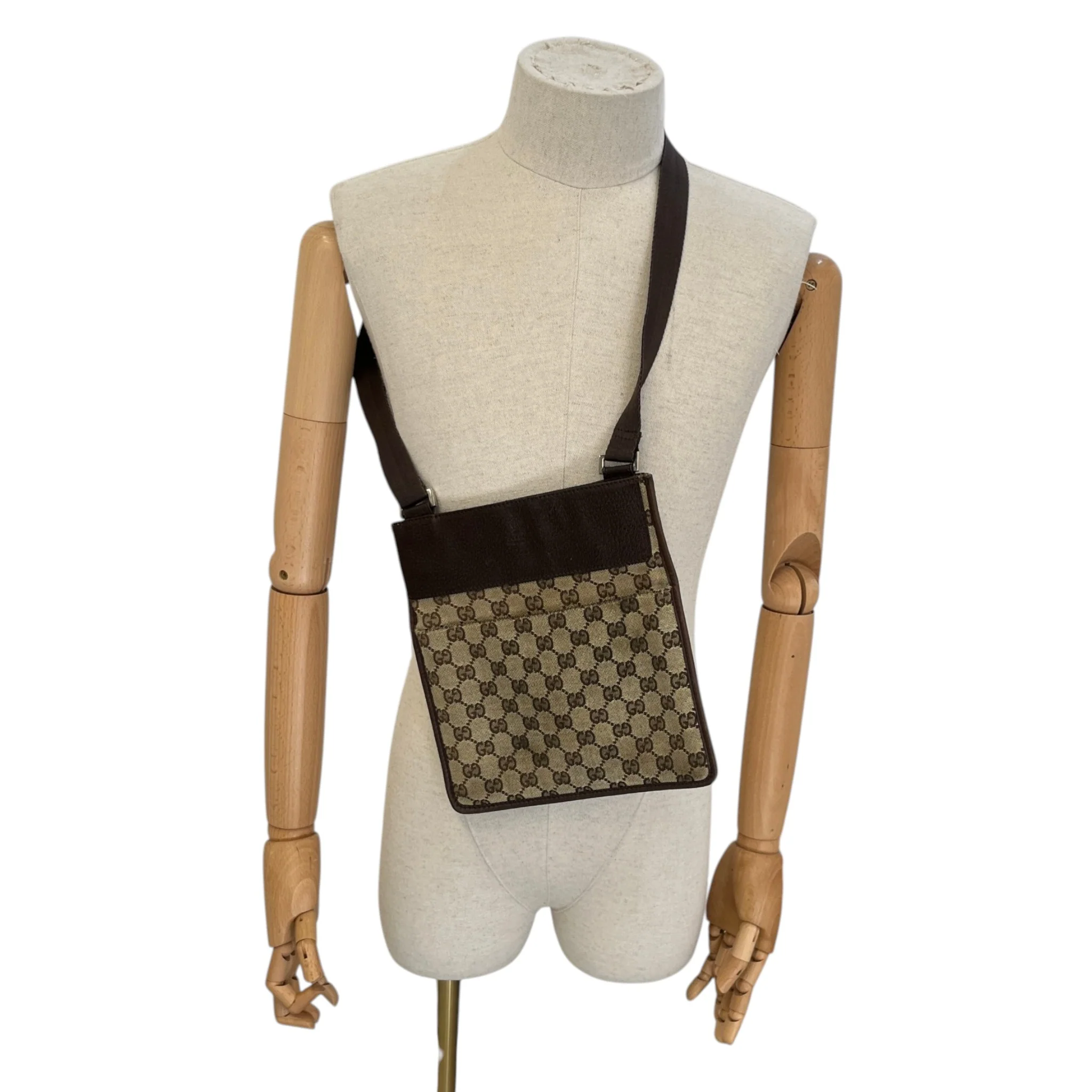 Men's Gg Supreme Messenger Bag Beige - Image 2