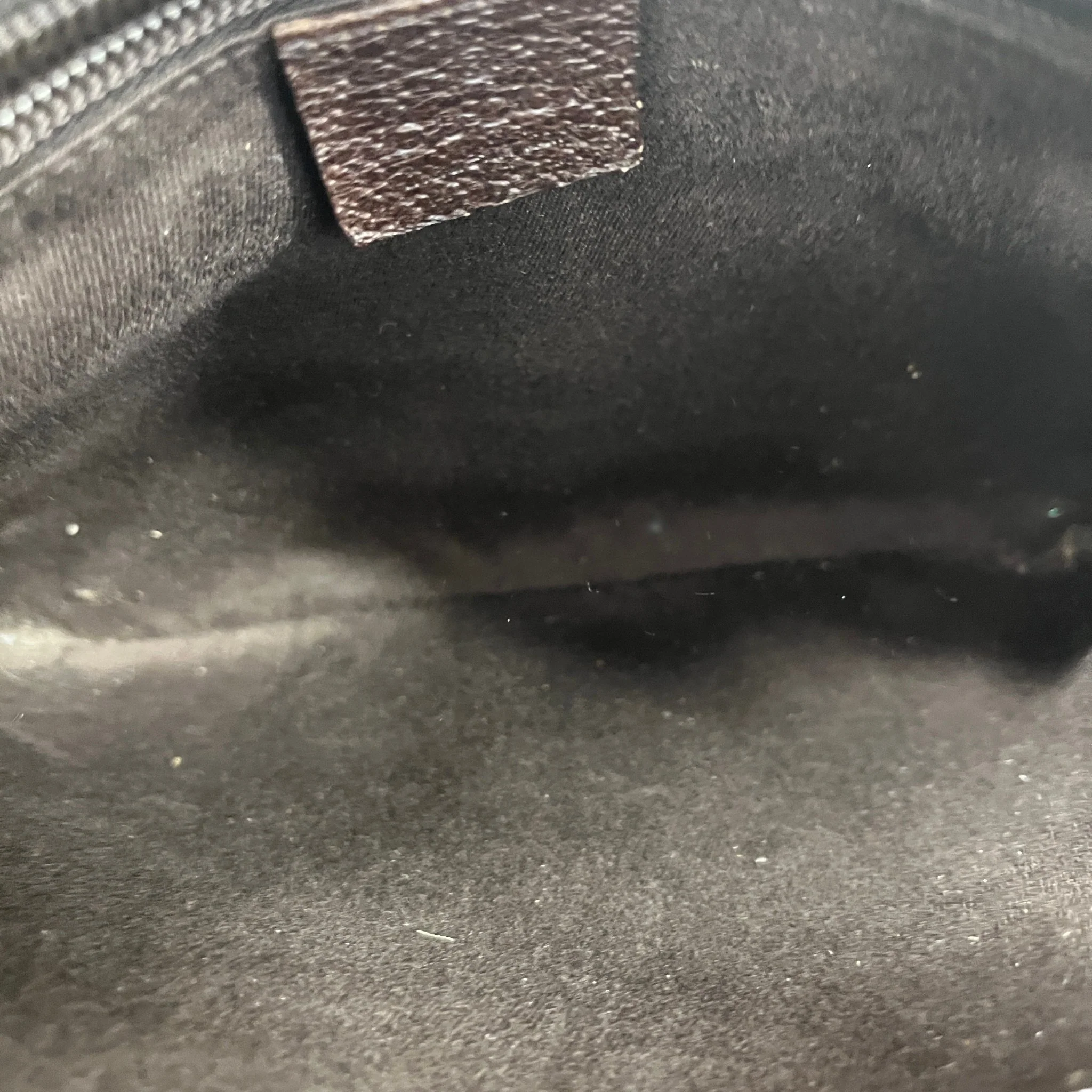 Men's Gg Supreme Messenger Bag Beige - Image 8