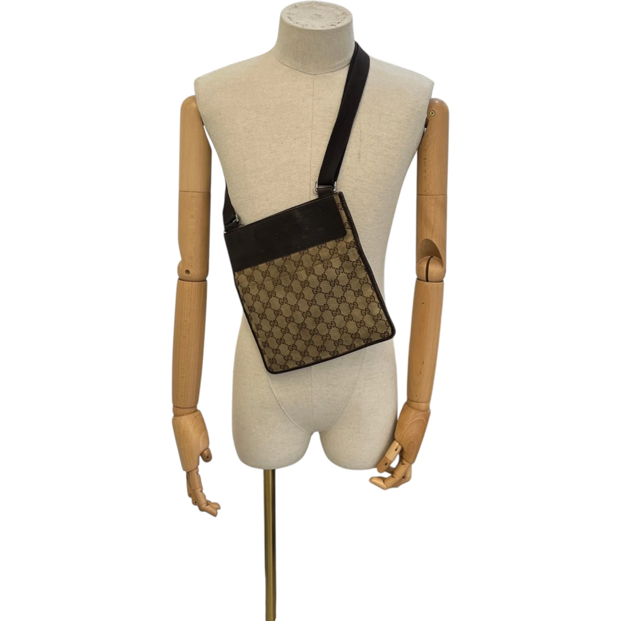 Men's Gg Supreme Messenger Bag Beige - Image 2