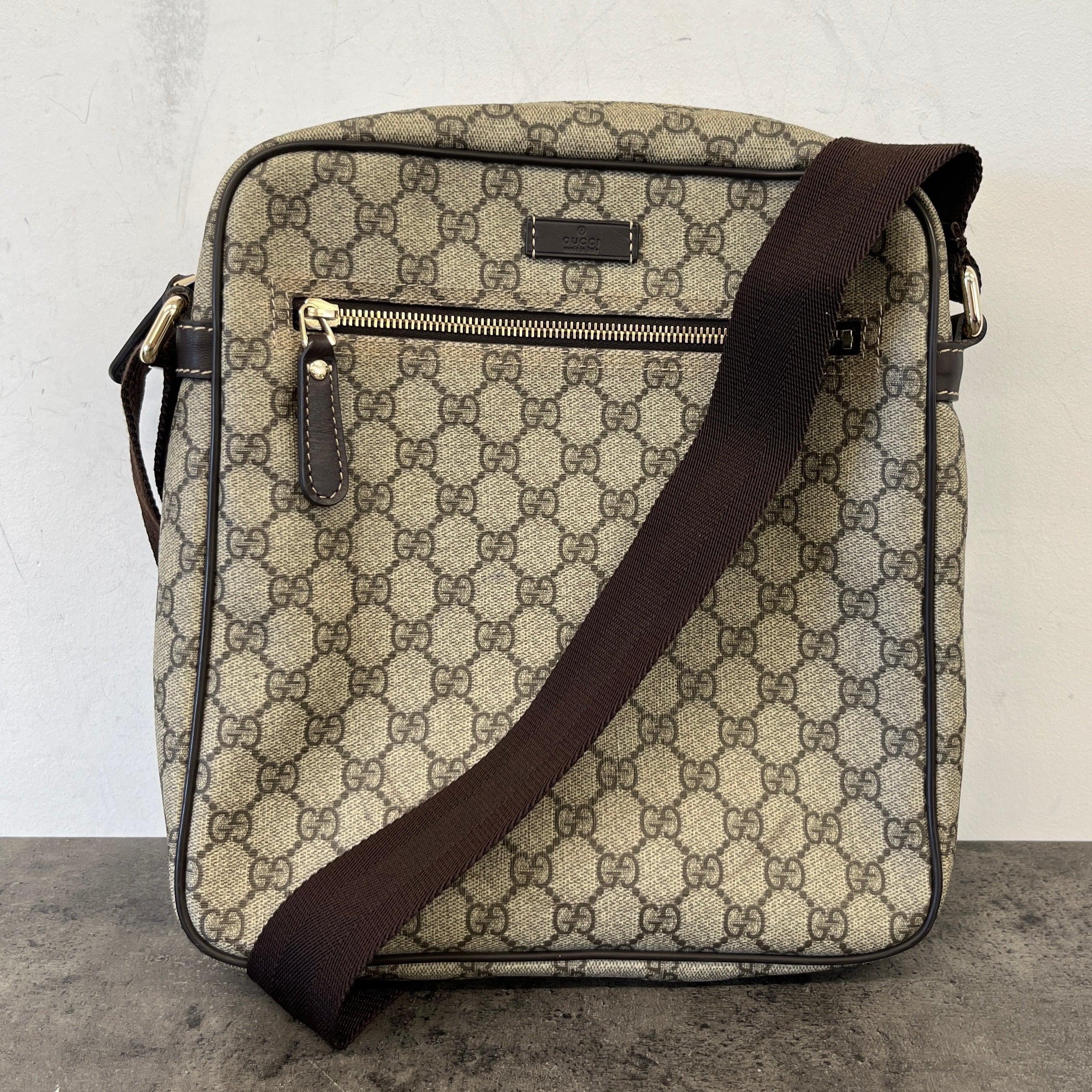 Men's Gg Supreme Messenger Bag Beige - Image 12