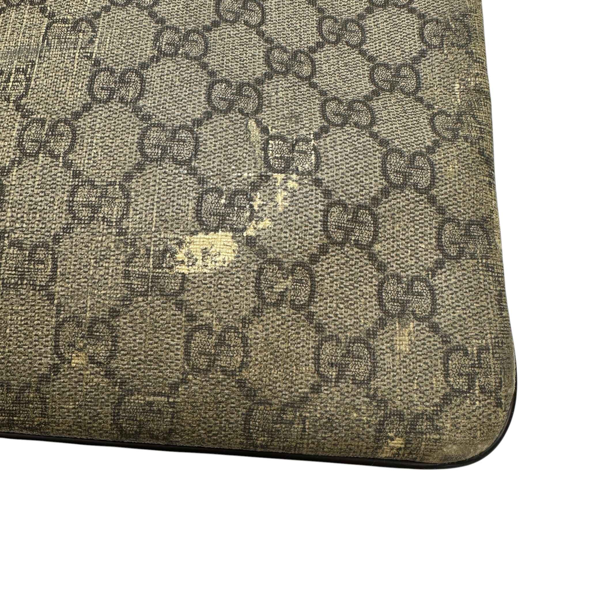 Men's Gg Supreme Messenger Bag Beige - Image 12