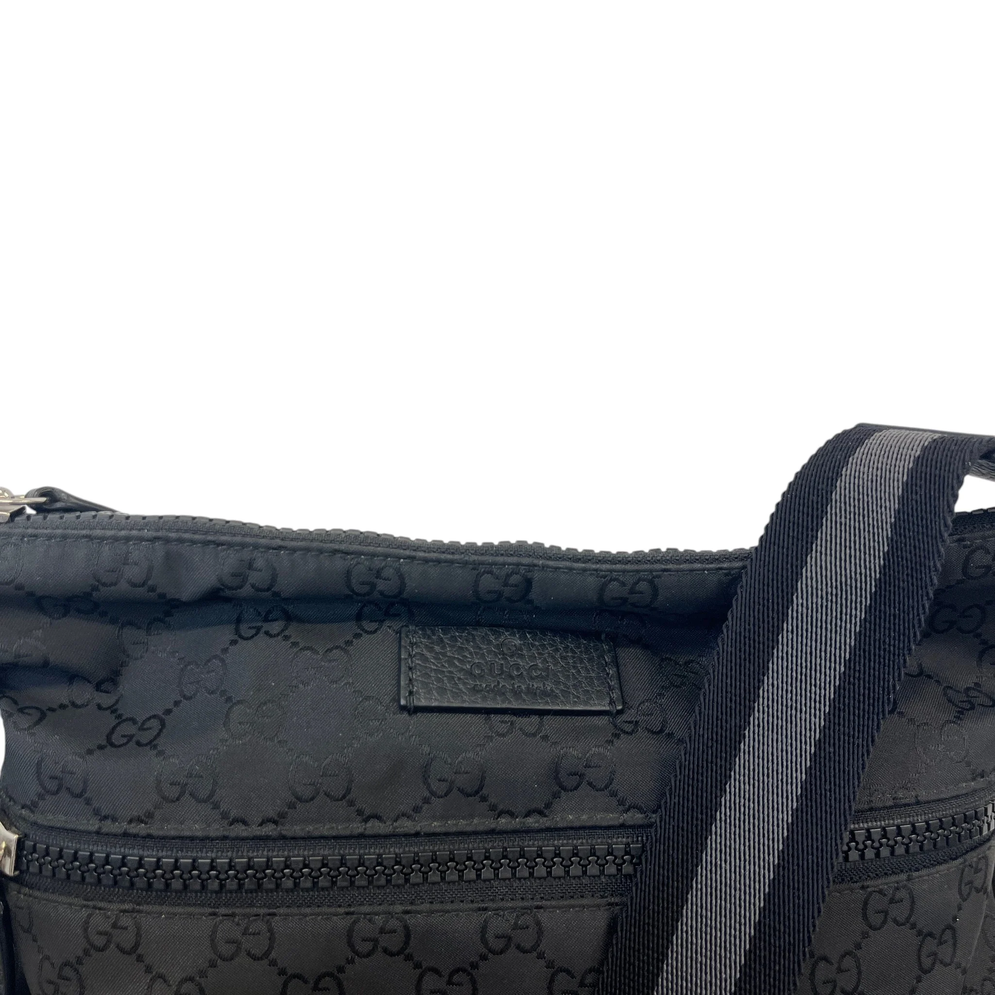 Men's Gg Supreme Messenger Bag Black - Image 8