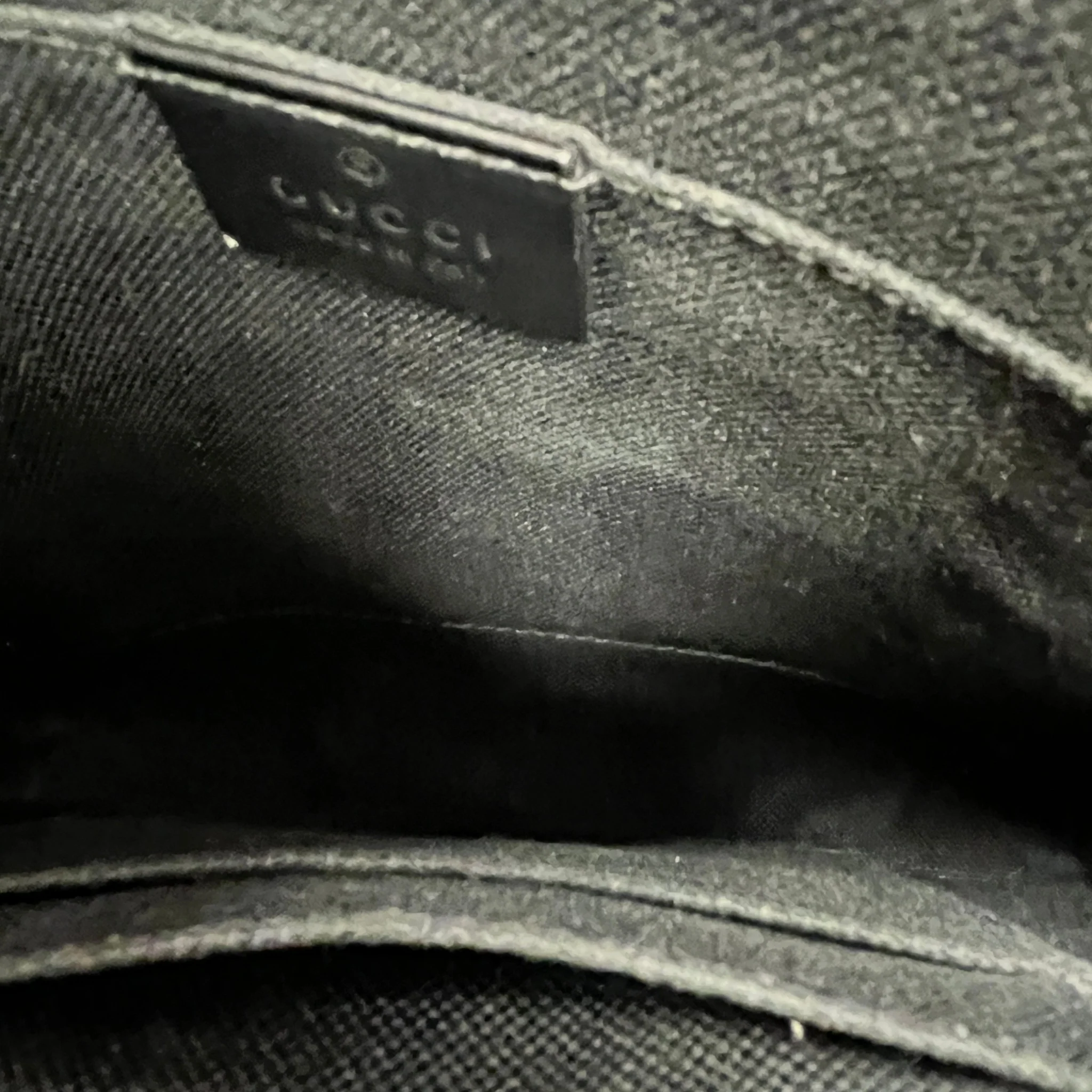 Men's Gg Supreme Messenger Bag Black - Image 11