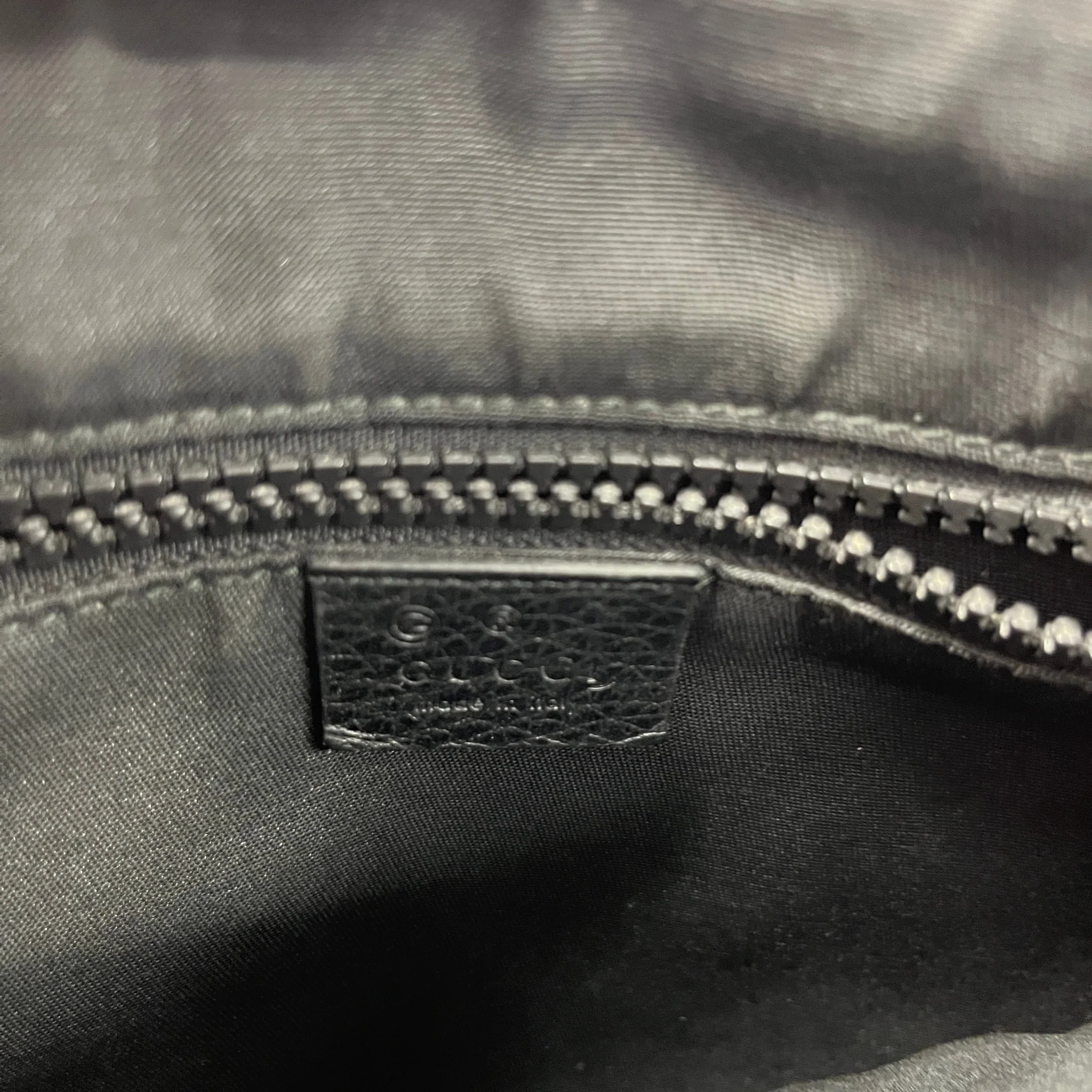 Men's Gg Supreme Messenger Bag Black - Image 8