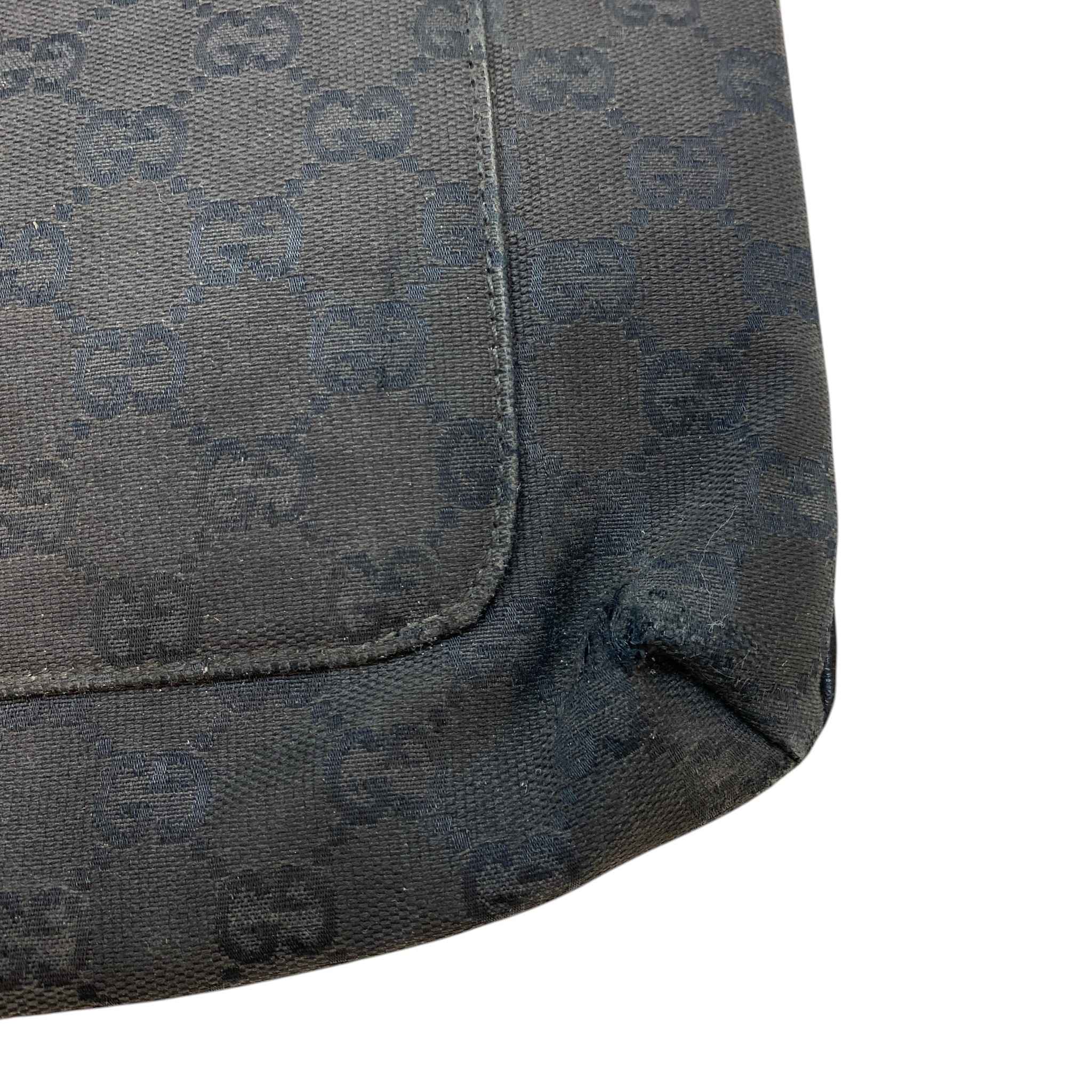 Men's Gg Supreme Messenger Bag Black - Image 10