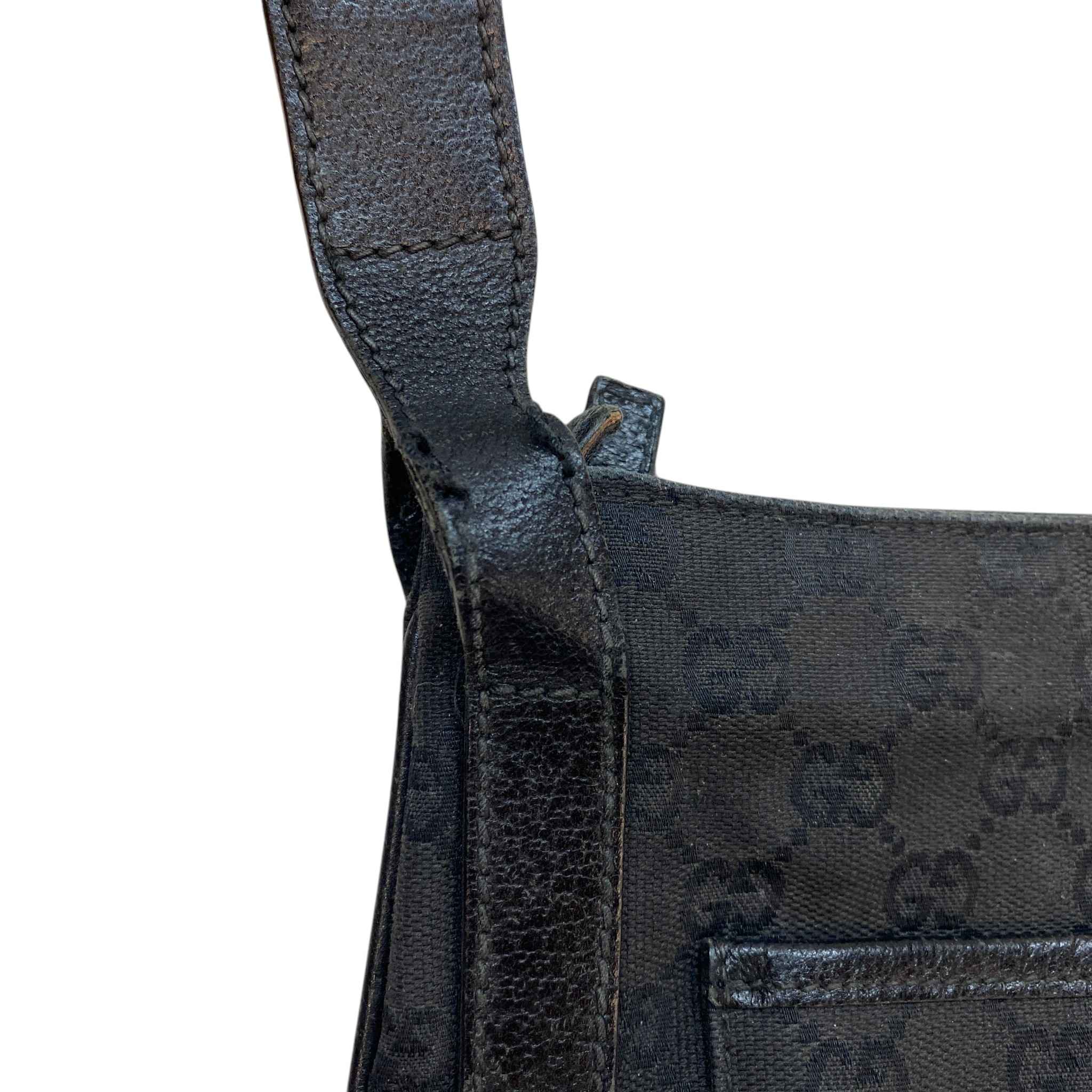 Men's Gg Supreme Messenger Bag Black - Image 12