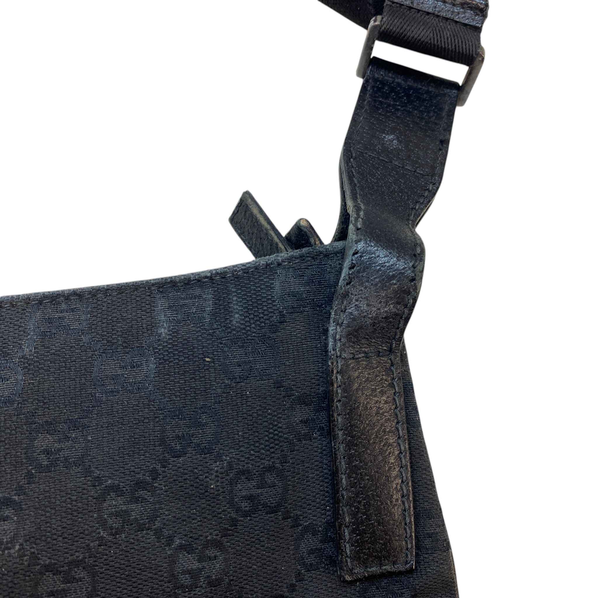 Men's Gg Supreme Messenger Bag Black - Image 13