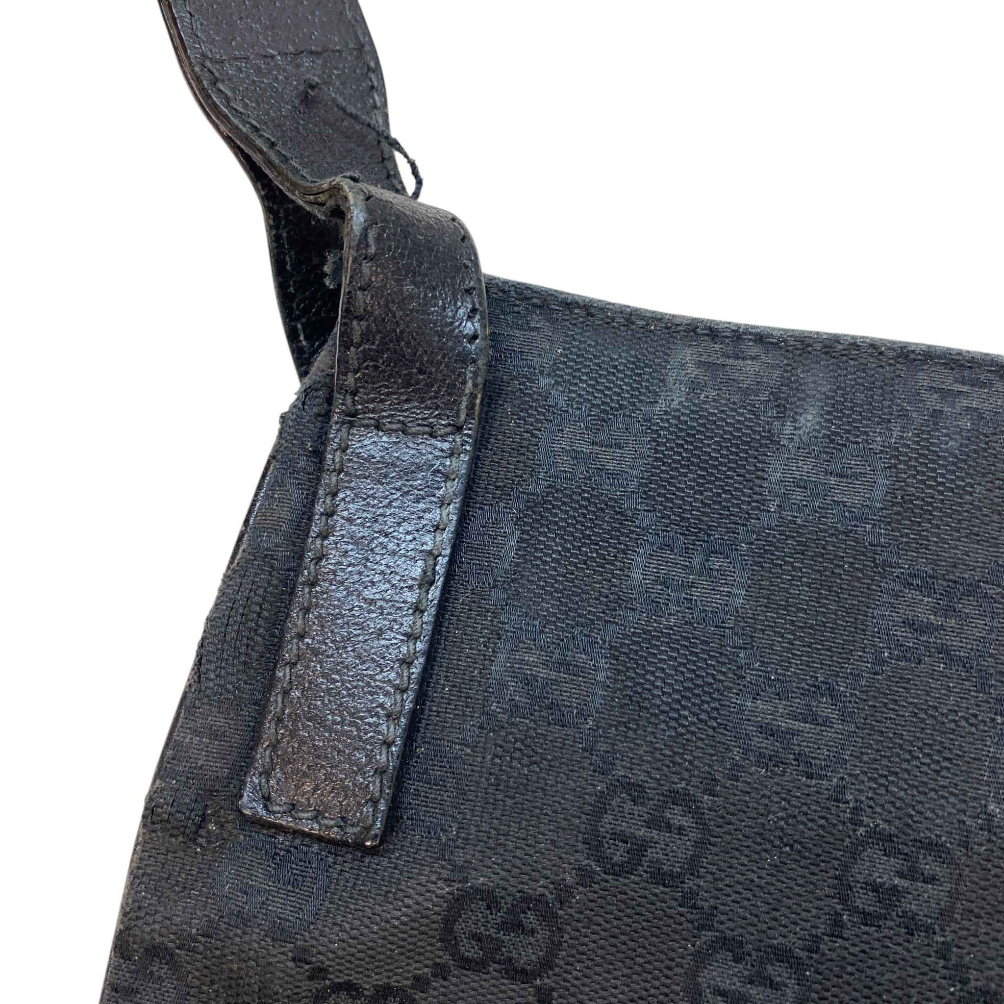 Men's Gg Supreme Messenger Bag Black - Image 14