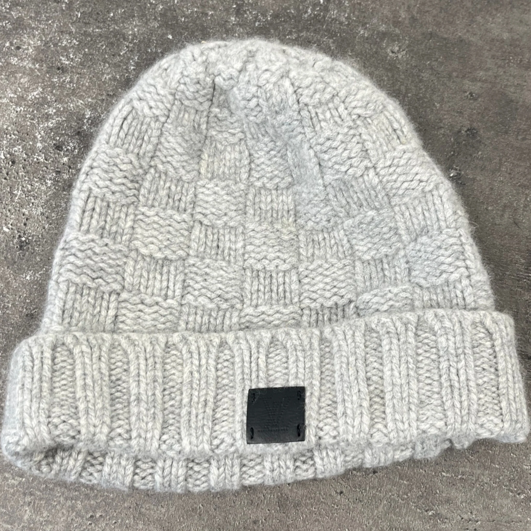 Men's Helsinki Cashmere Hat Grey - Image 7
