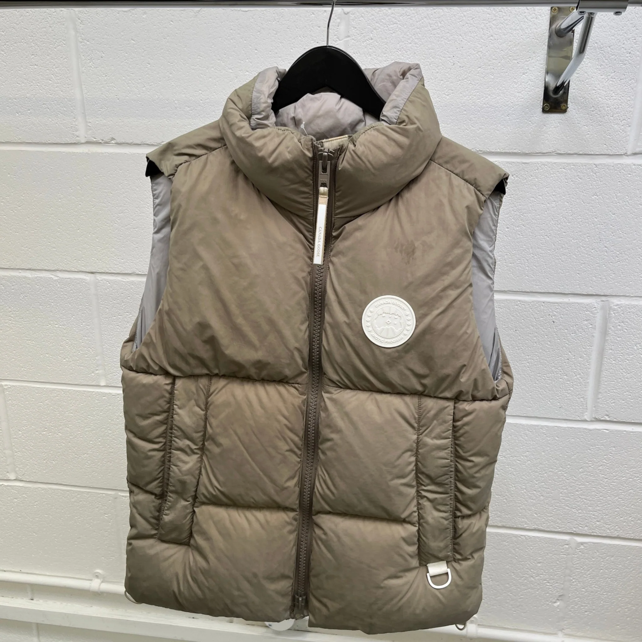 Men's Lawrence Puffer Gilet Khaki Size S - Image 9