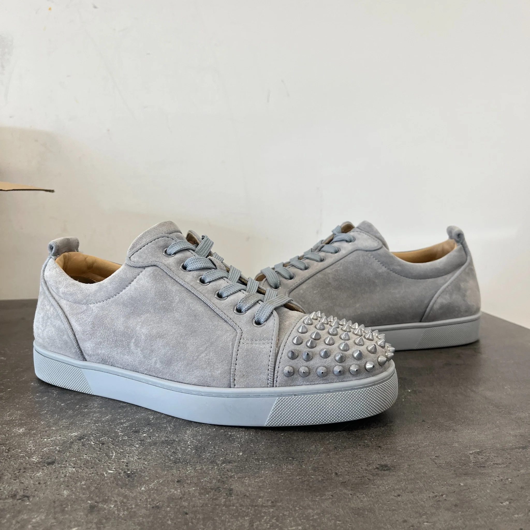 Men's Louis Junior Spikes Flat Low Trainers Grey Size EU 42 / UK 8 - Image 12