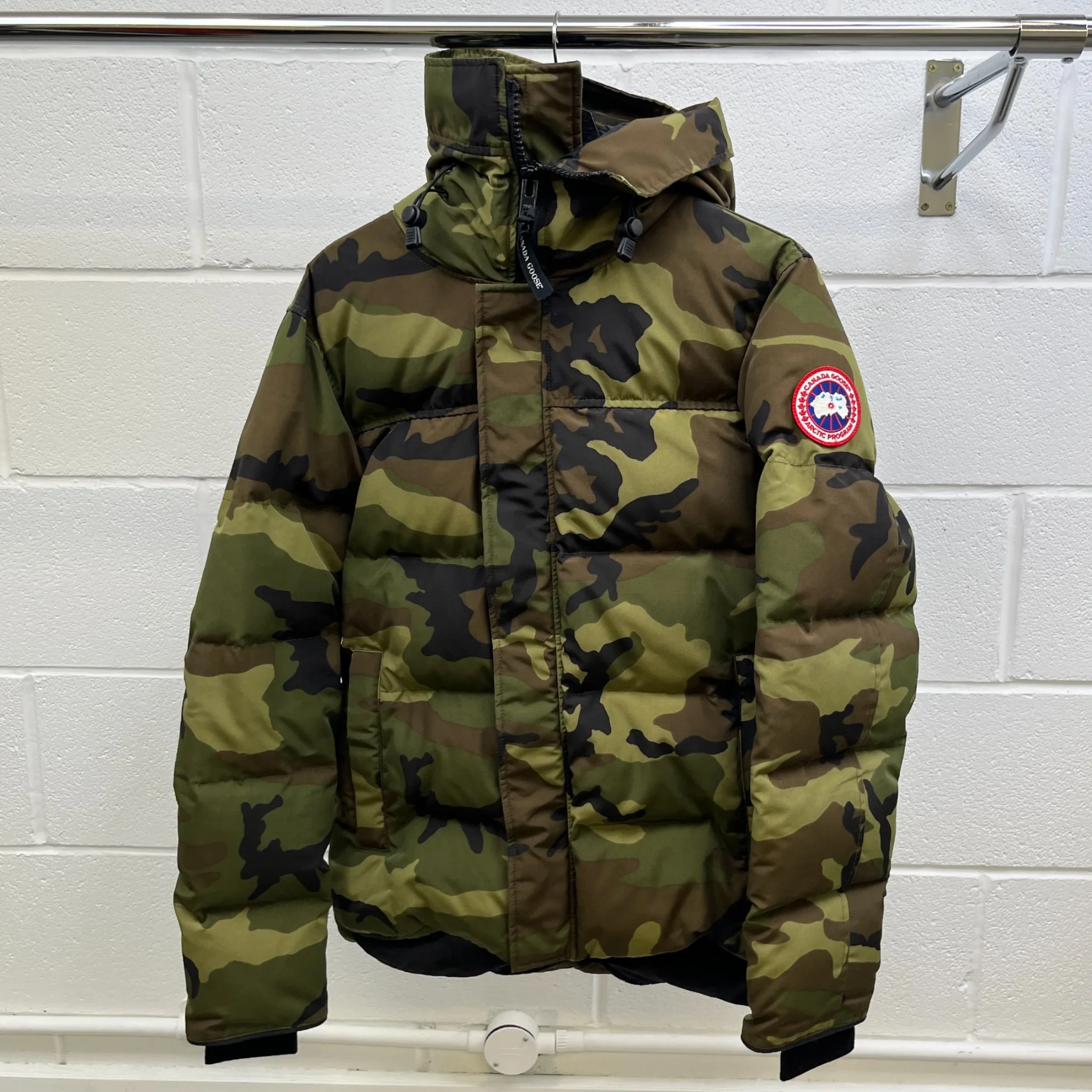 Men's Macmillan Down Jacket Khaki Size M - Image 8