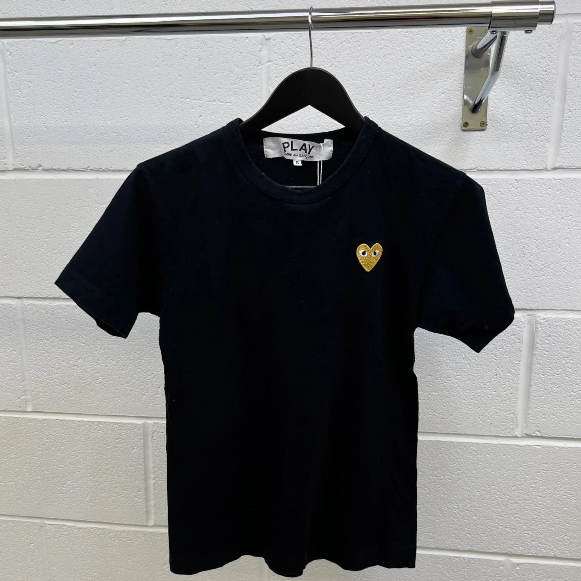 Men's Metallic Embroidered Heart T-Shirt Black Size S - Image 9