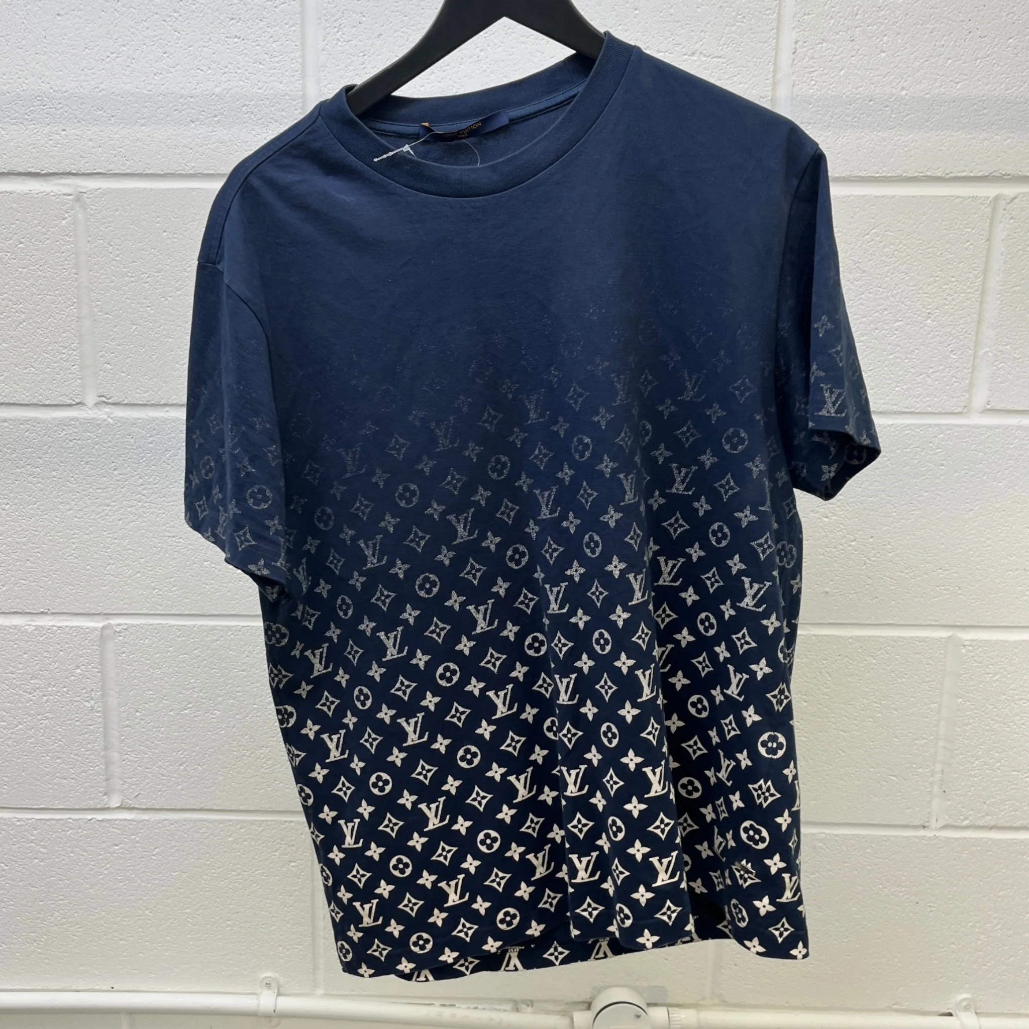 Men's Monogram Gradient T-Shirt Navy Size L - Image 8