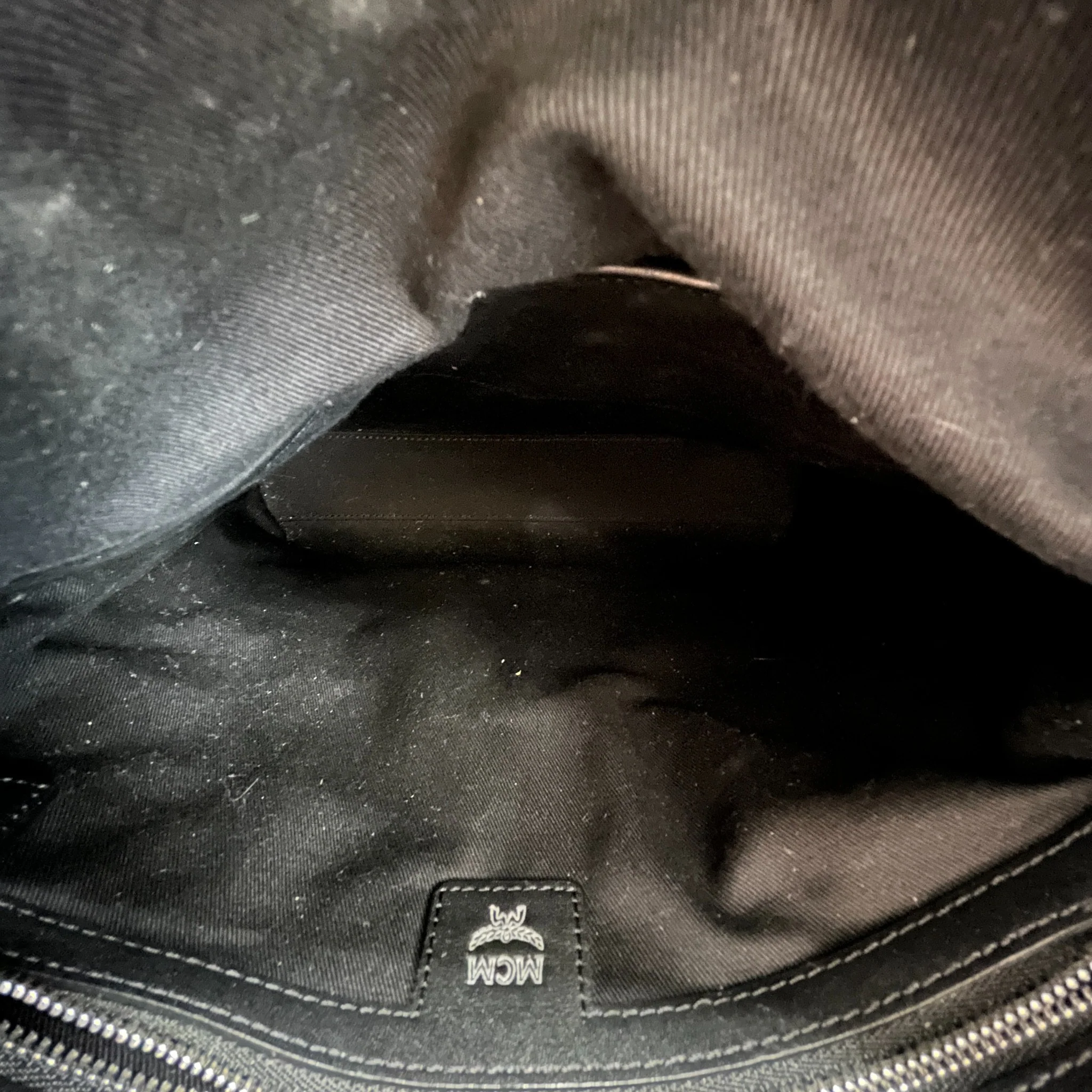 Men's Monogram Logo Messenger Bag Black - Image 12