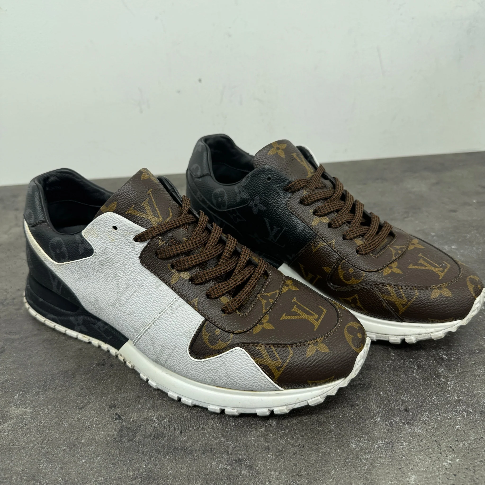 Men's Monogram Run Away Low Trainers Brown Size EU 41 / UK 7 - Image 11