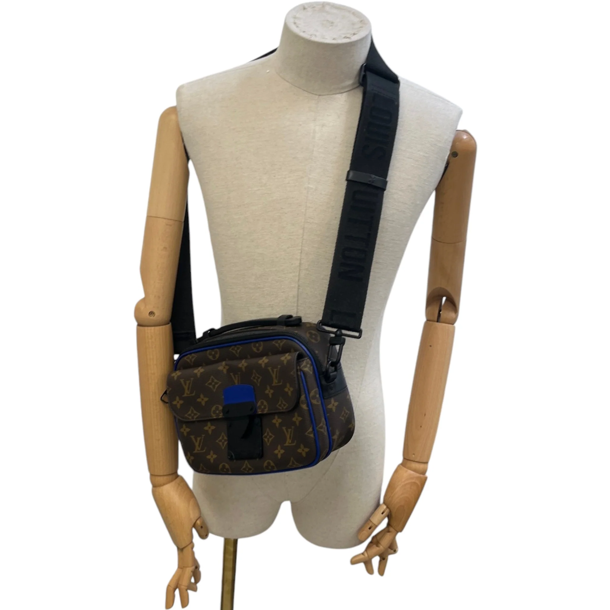 Men's Monogram  S-Lock Messenger Bag Brown - Image 2