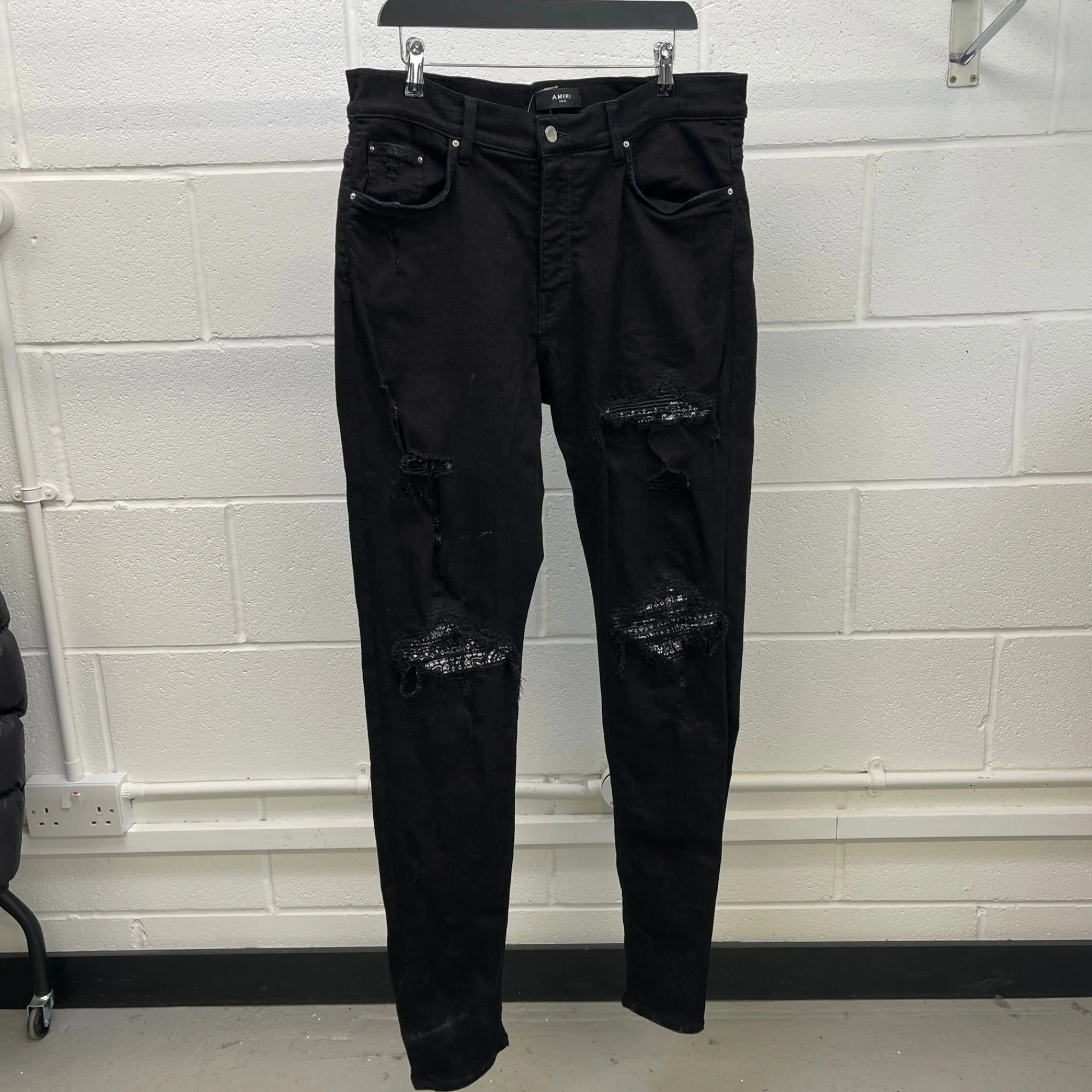 Men's Mx1 Distressed Bandana Jeans Black Size Waist 38" - Image 14