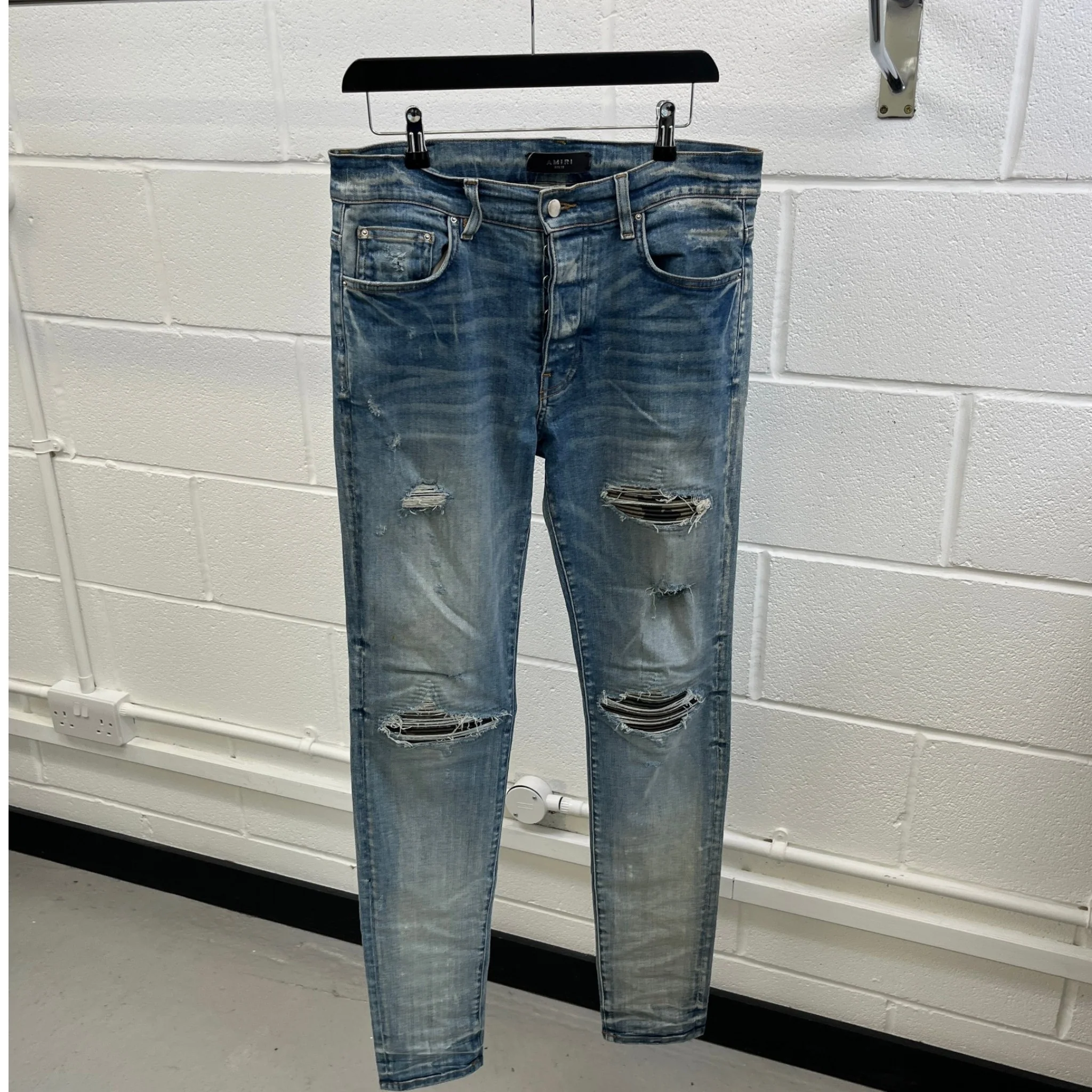 Men's Mx1 Distressed Bandana Jeans Blue Size Waist 33" - Image 9