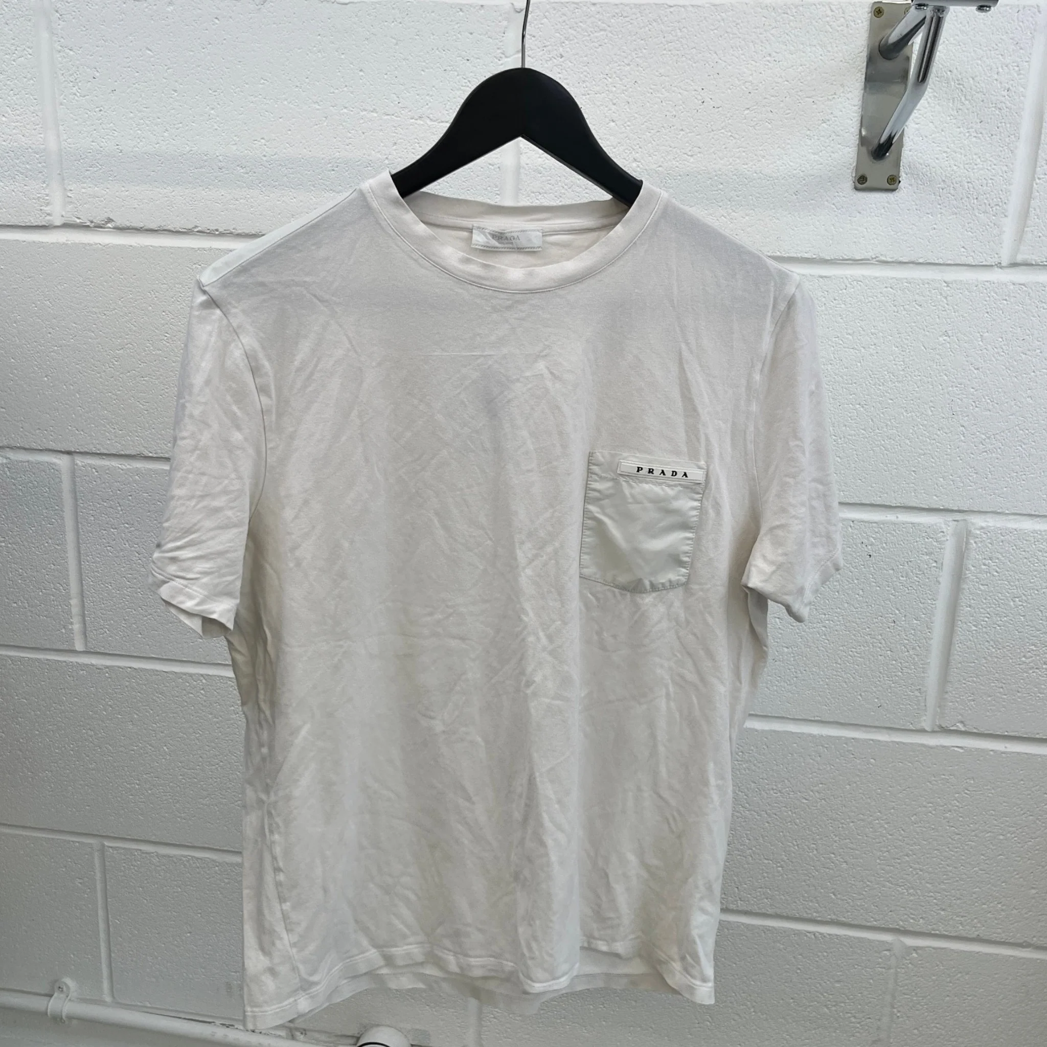 Men's Nylon Pocket Logo T-Shirt White Size L - Image 8