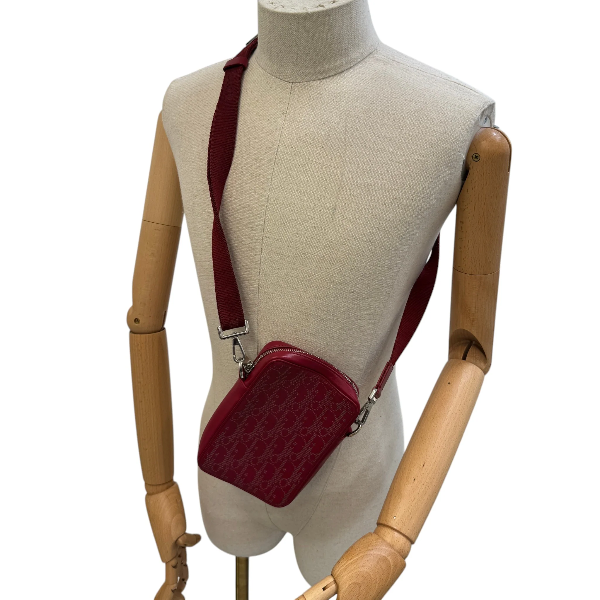 Men's Oblique World Tour Messenger Bag Red - Image 2