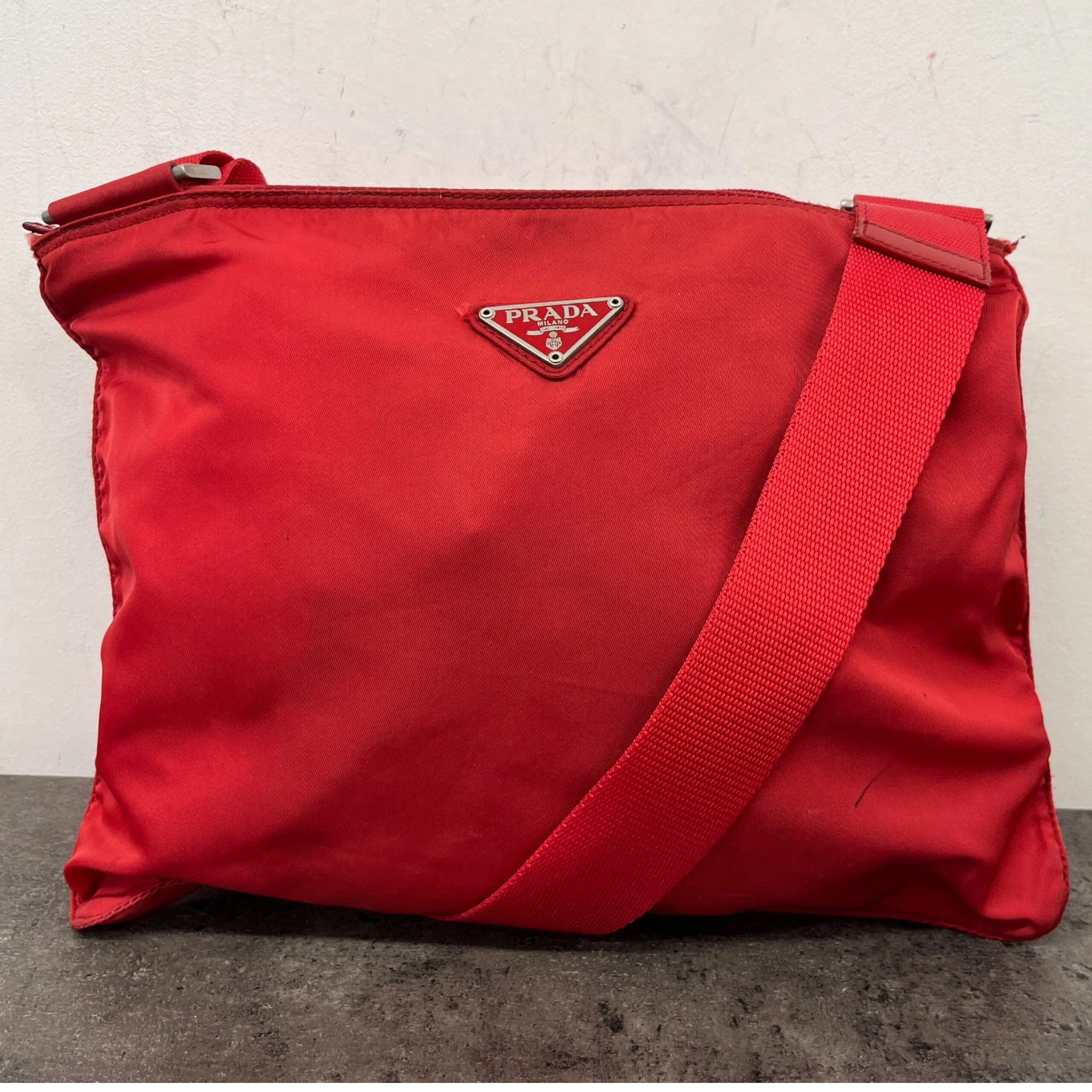 Men's Plaque Logo Bag Red - Image 12